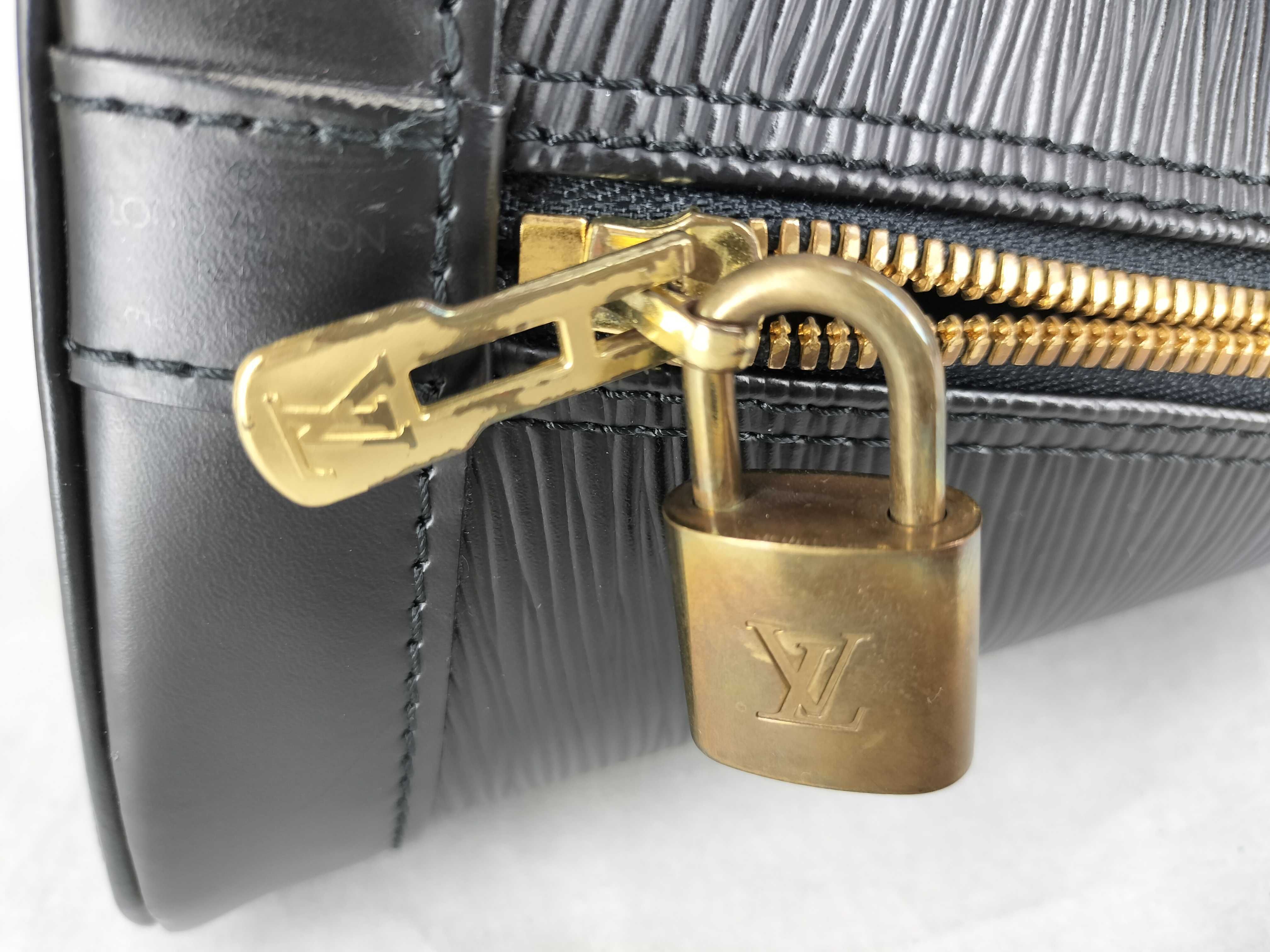 Epi Alma M52142 Black MI0947 Handbag — view 13