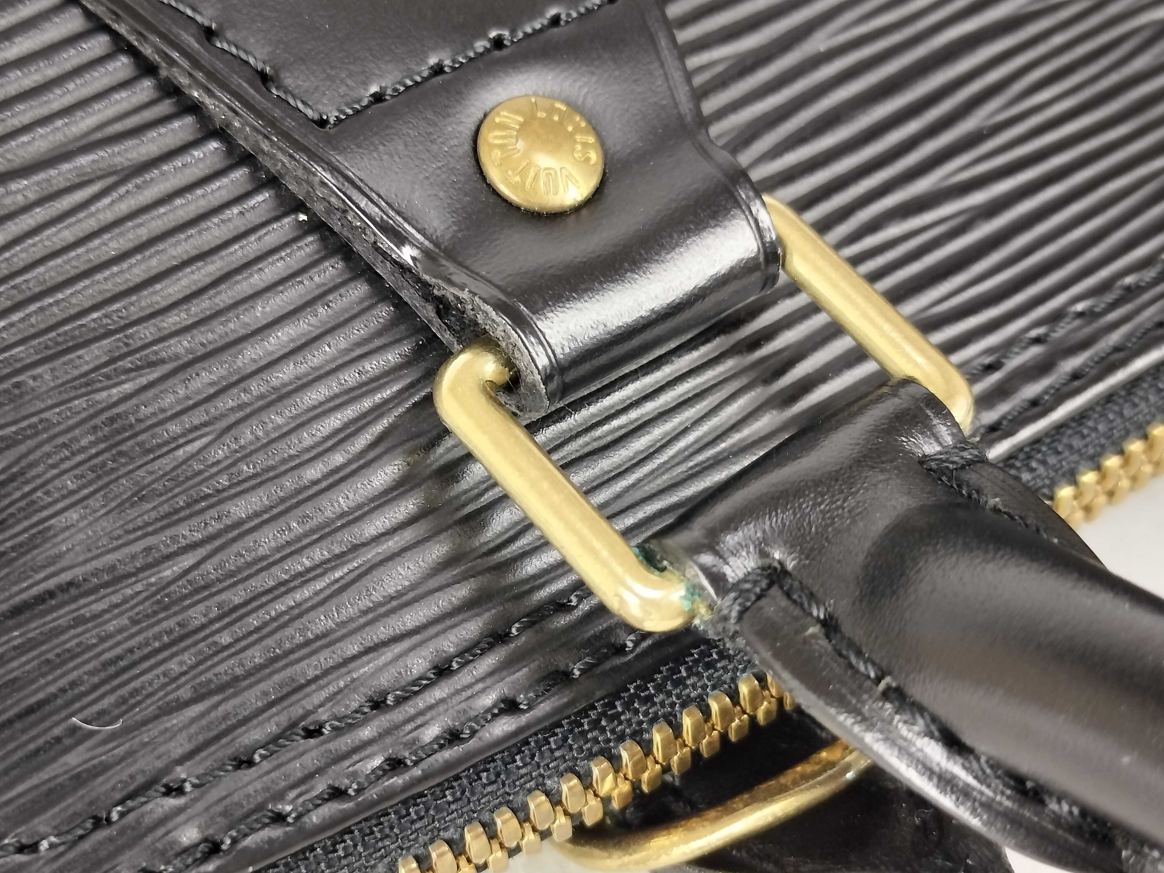 Epi Alma M52142 Black MI0947 Handbag — view 5