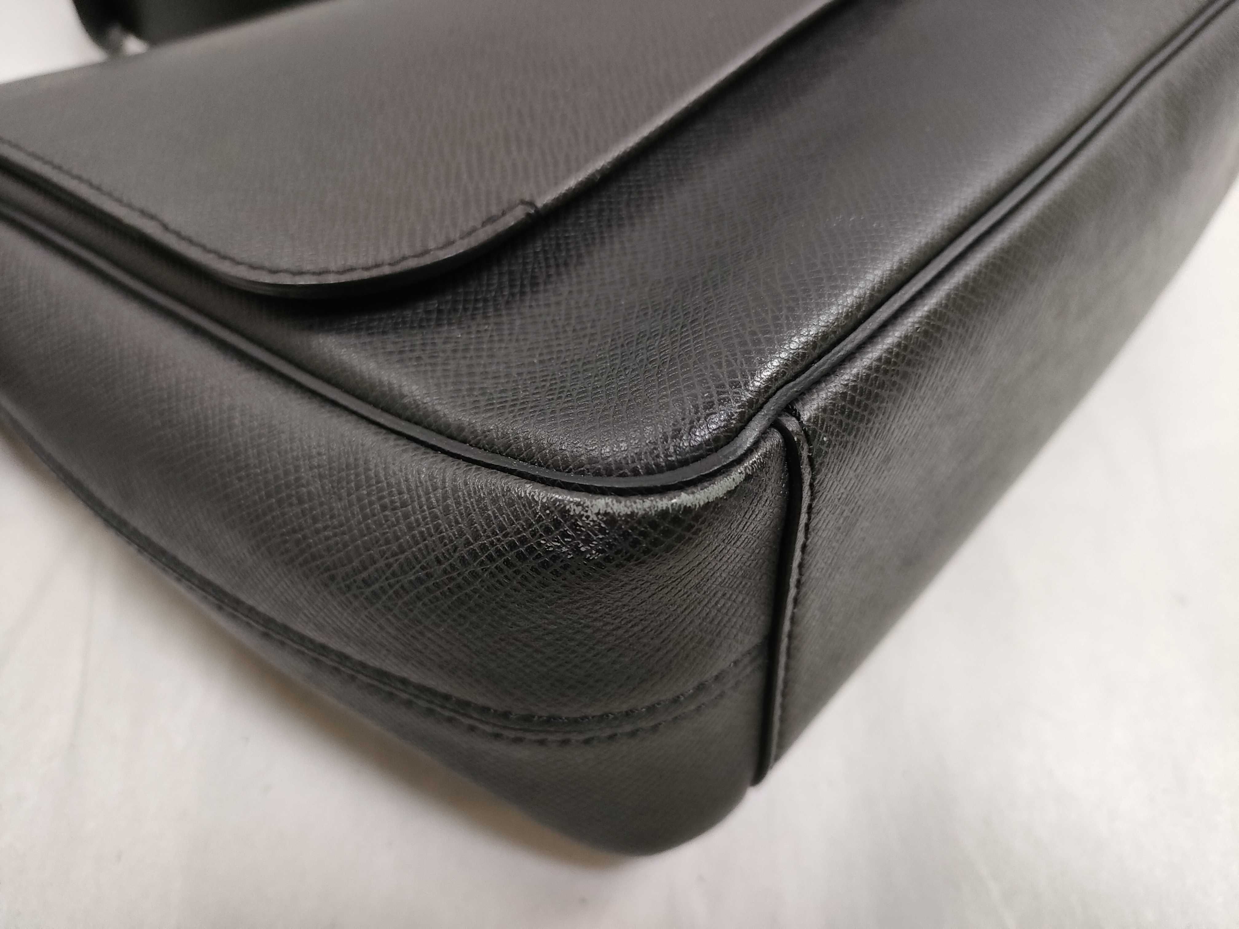Taiga Shoulder Bag — view 6