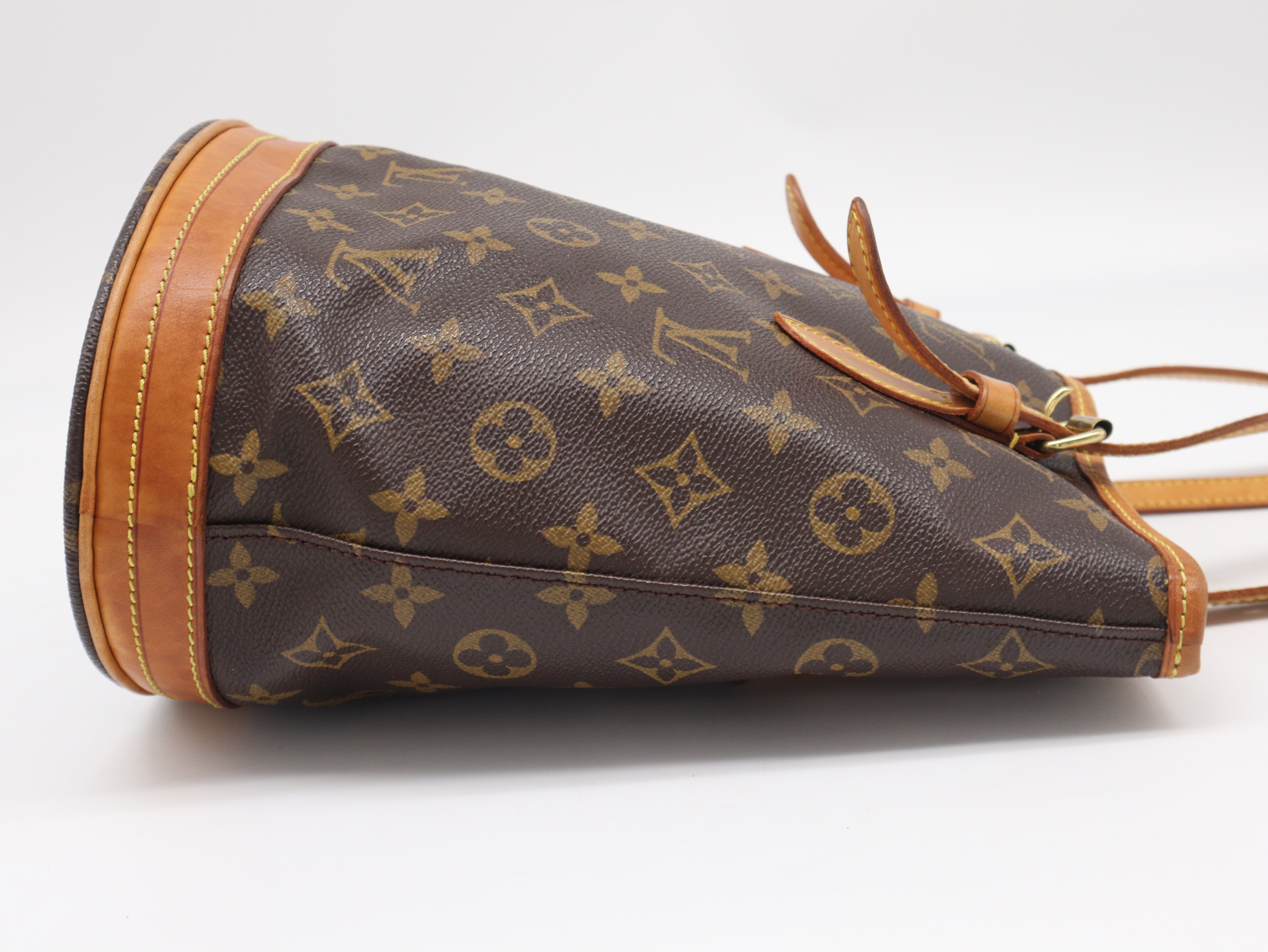 M42238 Monogram Bucket PM Tote Bag — view 4