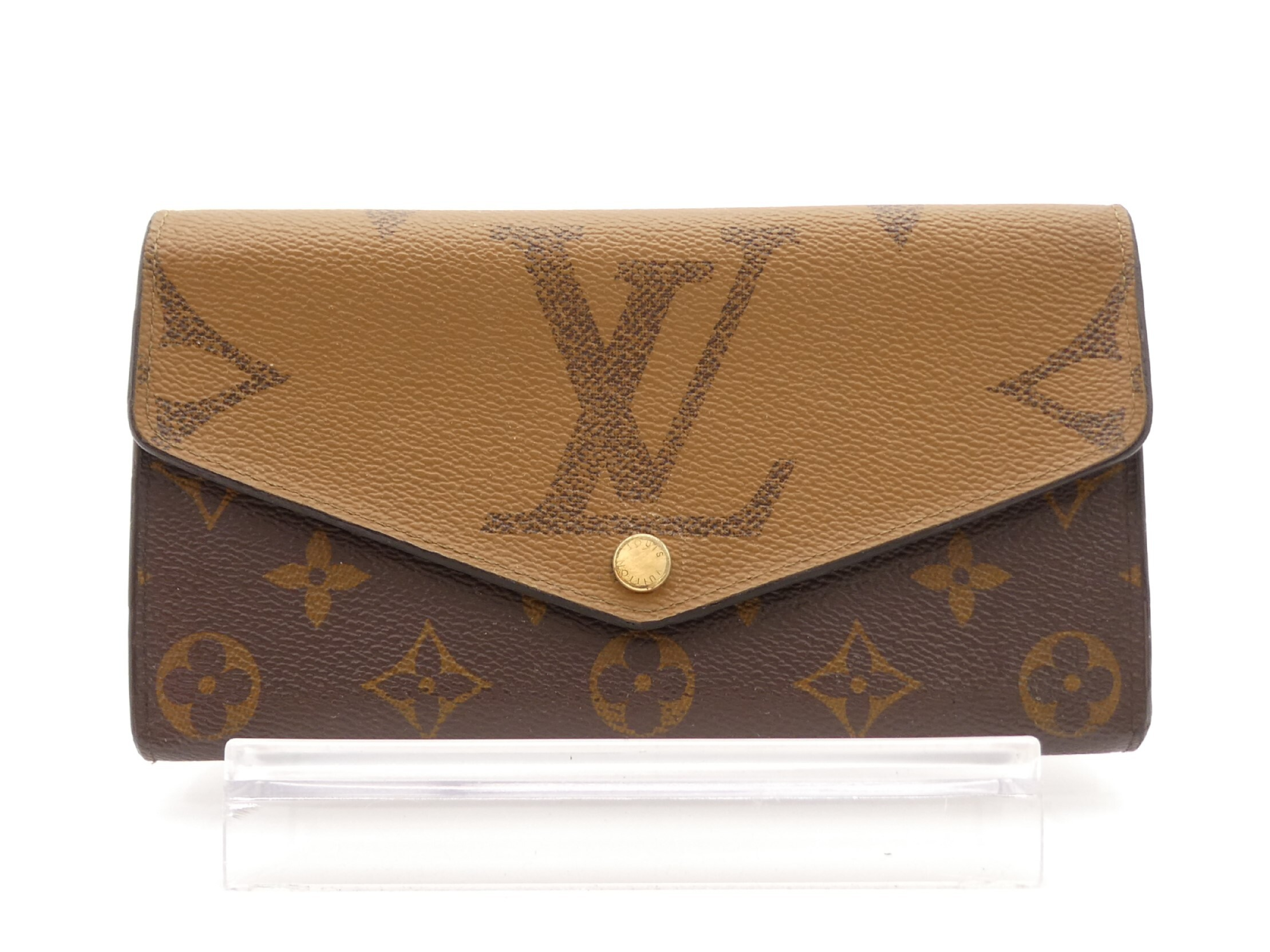 Monogram Giant Reverse Portefeuille Sarah Wallet (IC sensor enabled)