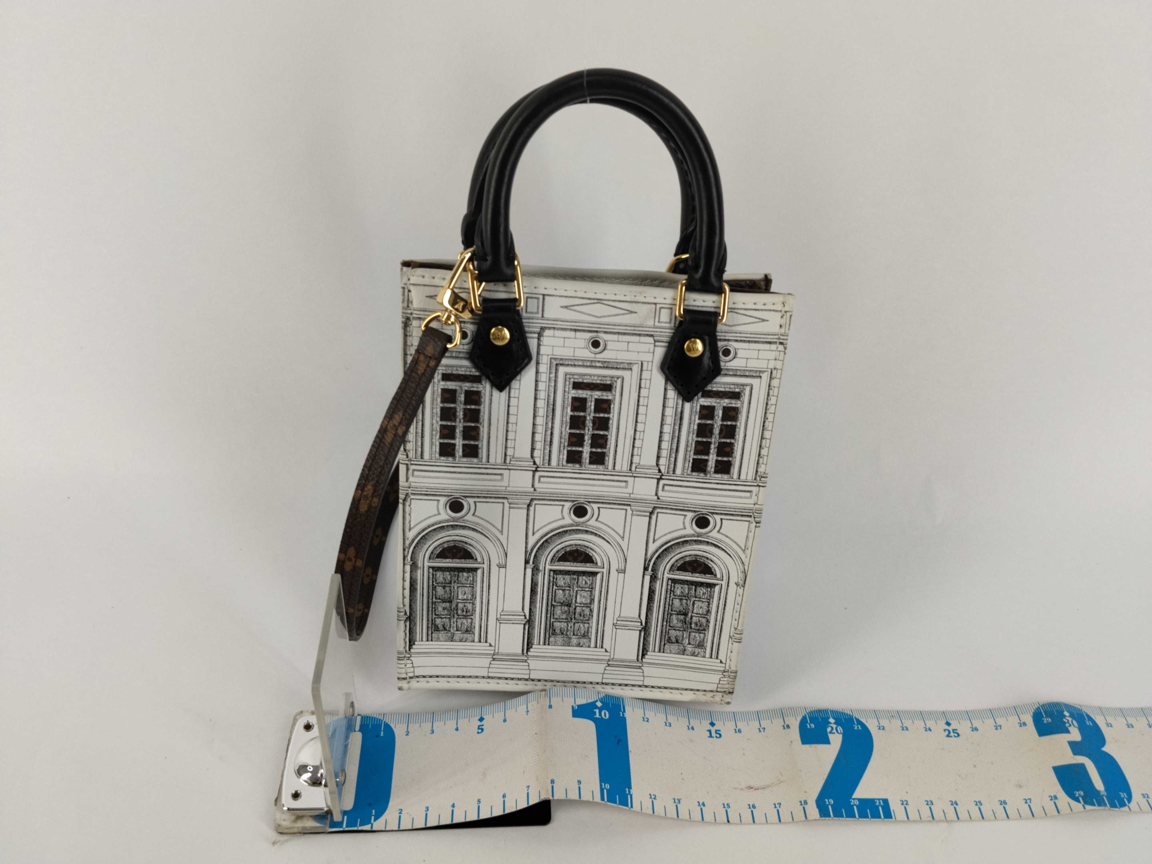 Monogram Louis Vuitton Tote Bag Limited Edition Handbag — view 2
