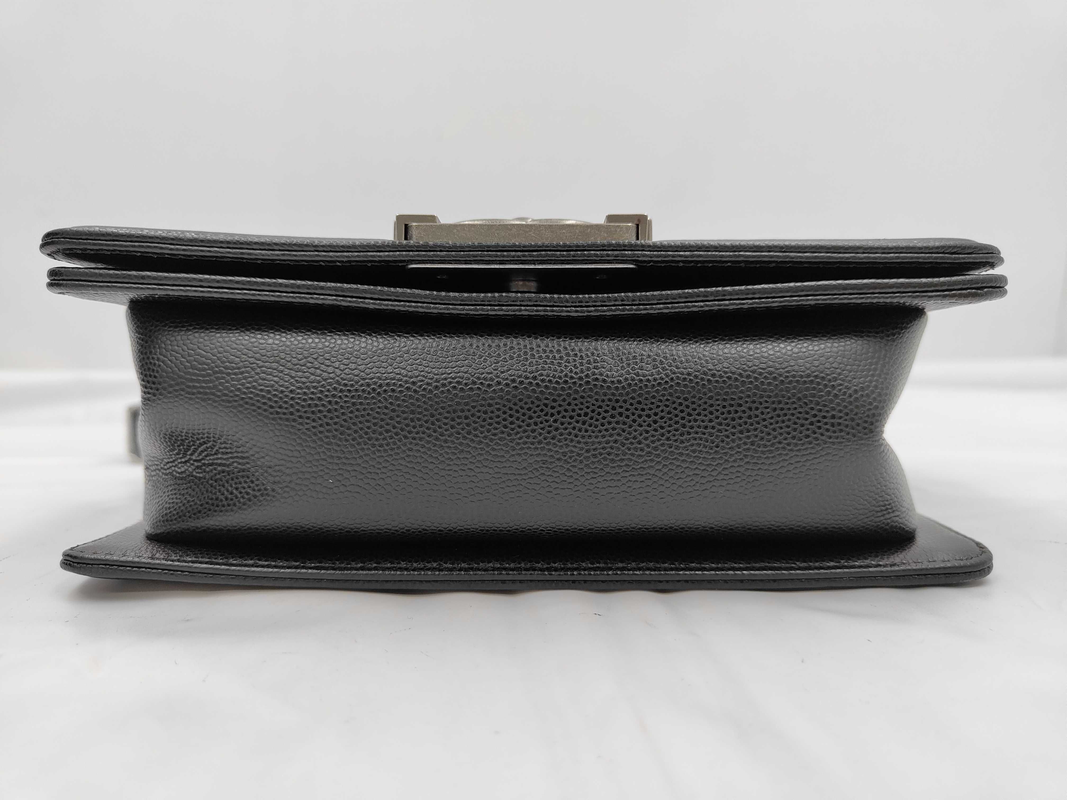 Boy Chanel Small Caviar Skin Black Silver Hardware Serial Number 26 Series Black Shoulder Bag — view 7