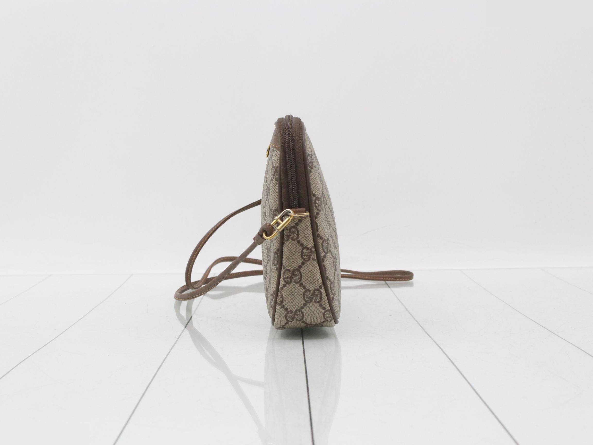 GG Supreme Old Gucci Shoulder Bag — view 3