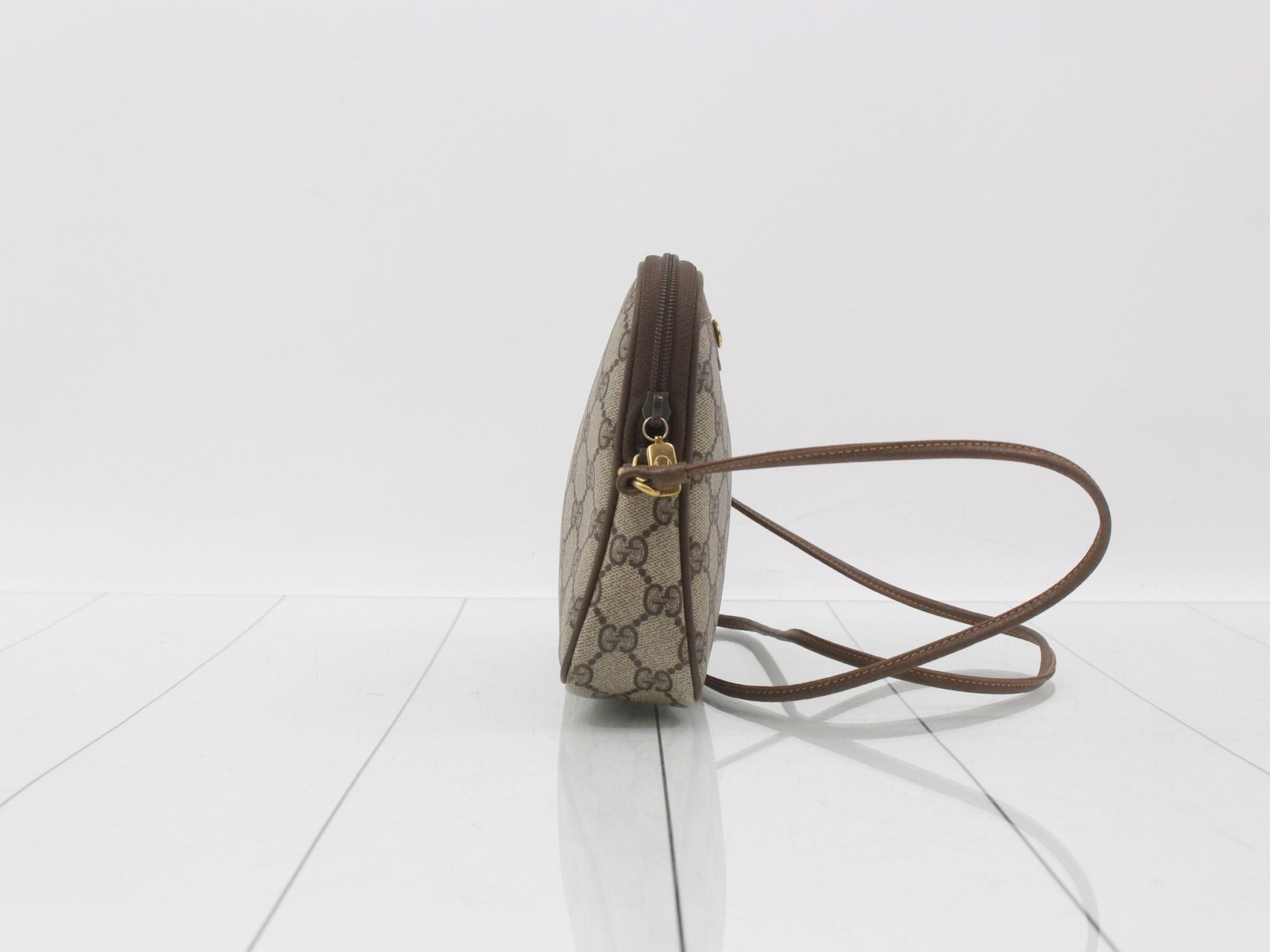 GG Supreme Old Gucci Shoulder Bag — view 4