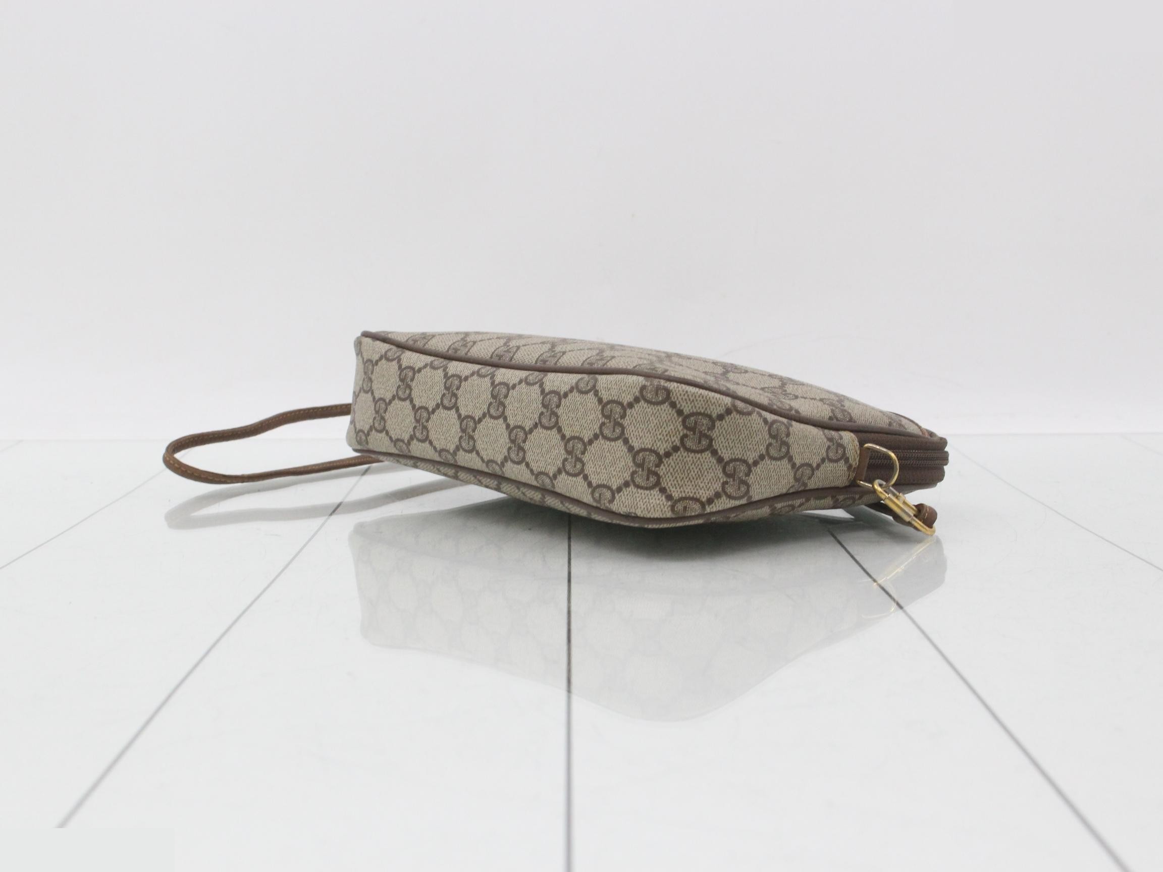 GG Supreme Old Gucci Shoulder Bag — view 6
