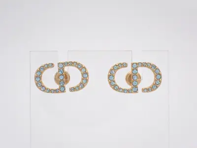 Other lines: Precious metals and earrings