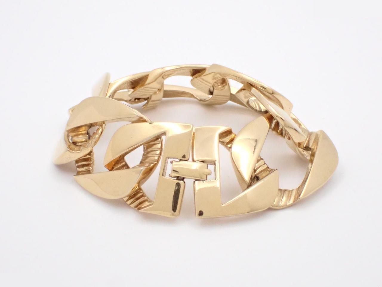 Other items: Precious metal bracelets and bangles (metal), wrist circumference approximately 17cm. — view 2