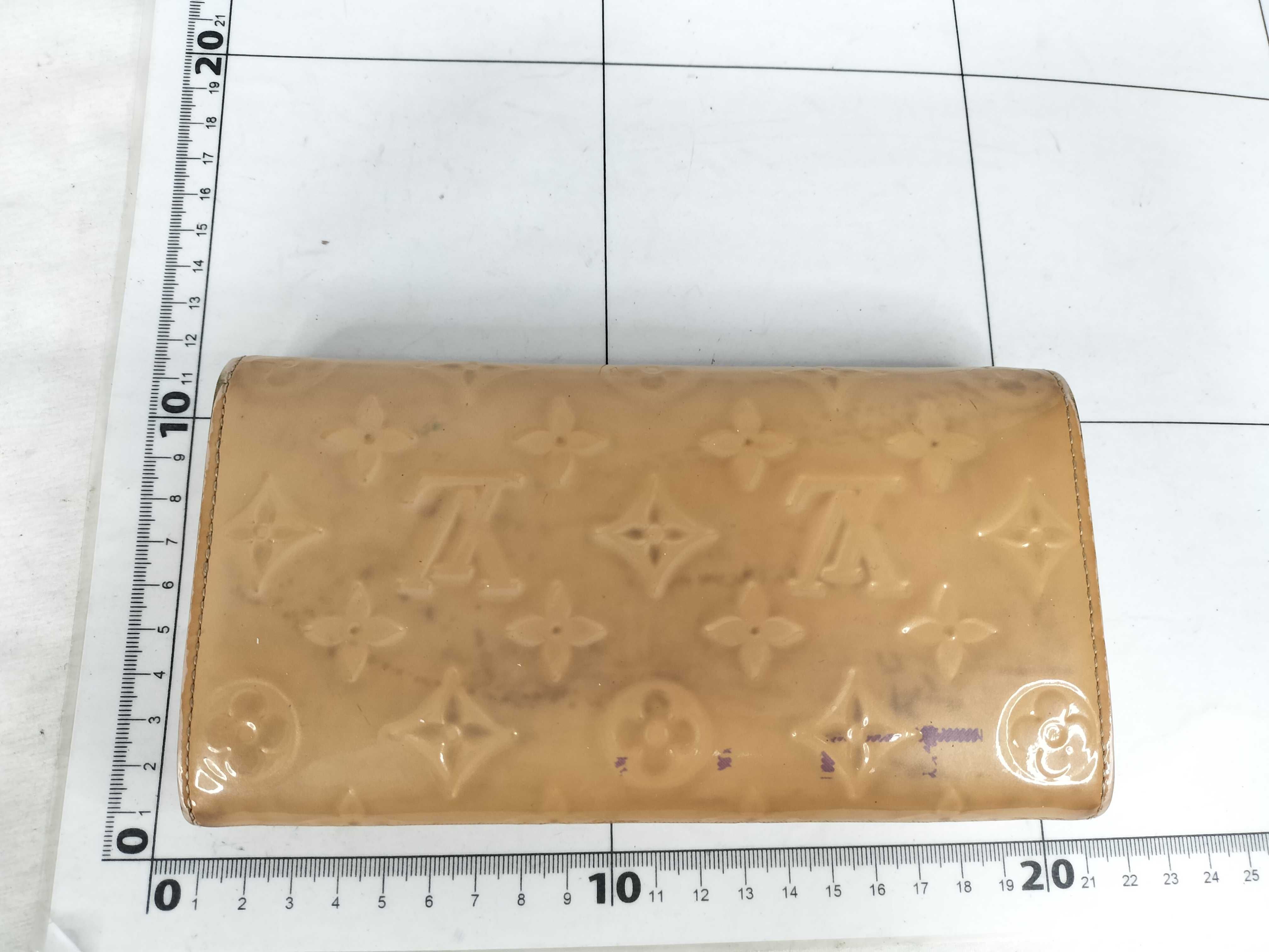 Vernis LV Wallet Portefeuille Sarah Beige — view 2