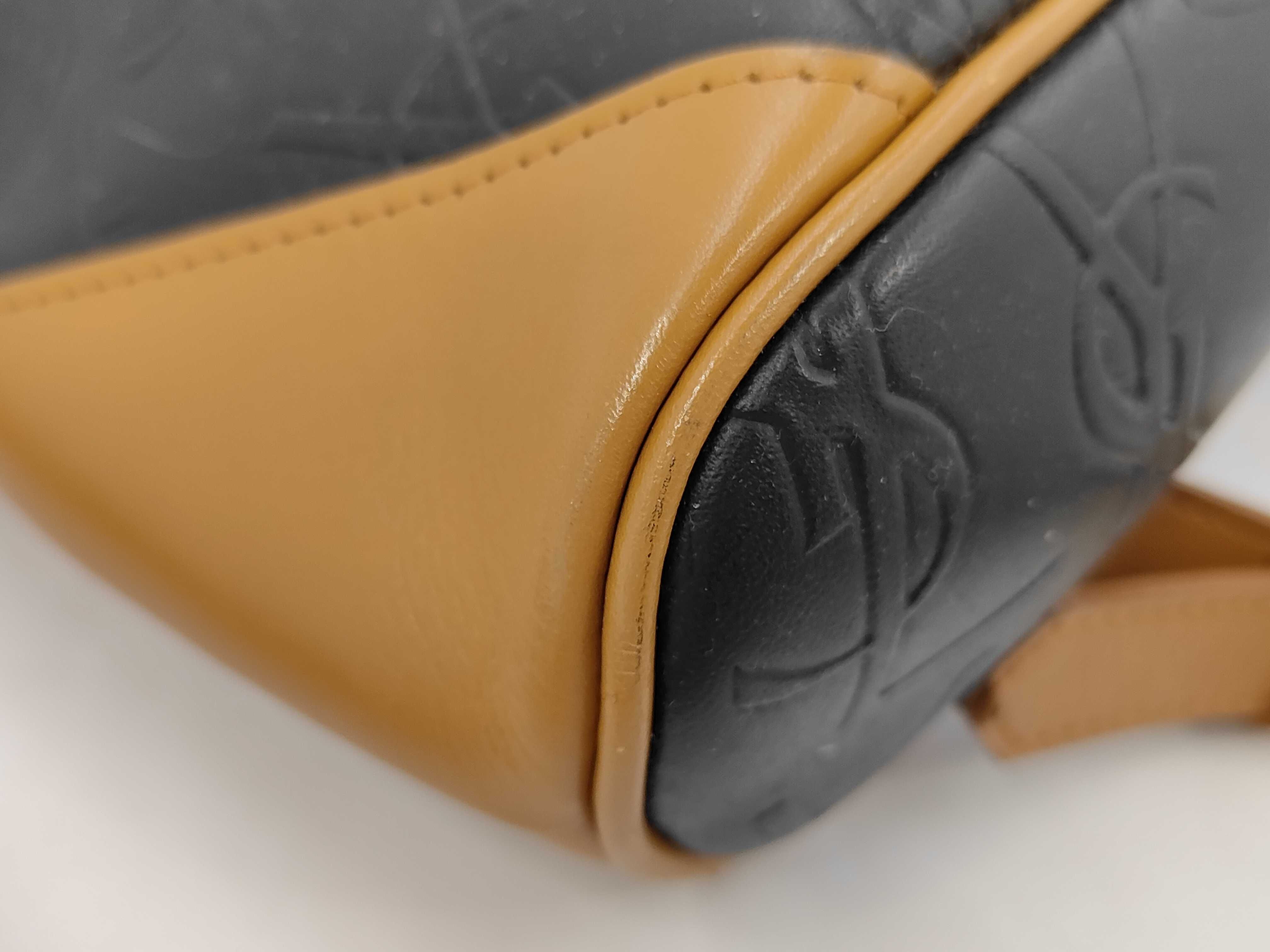 backpack — view 3