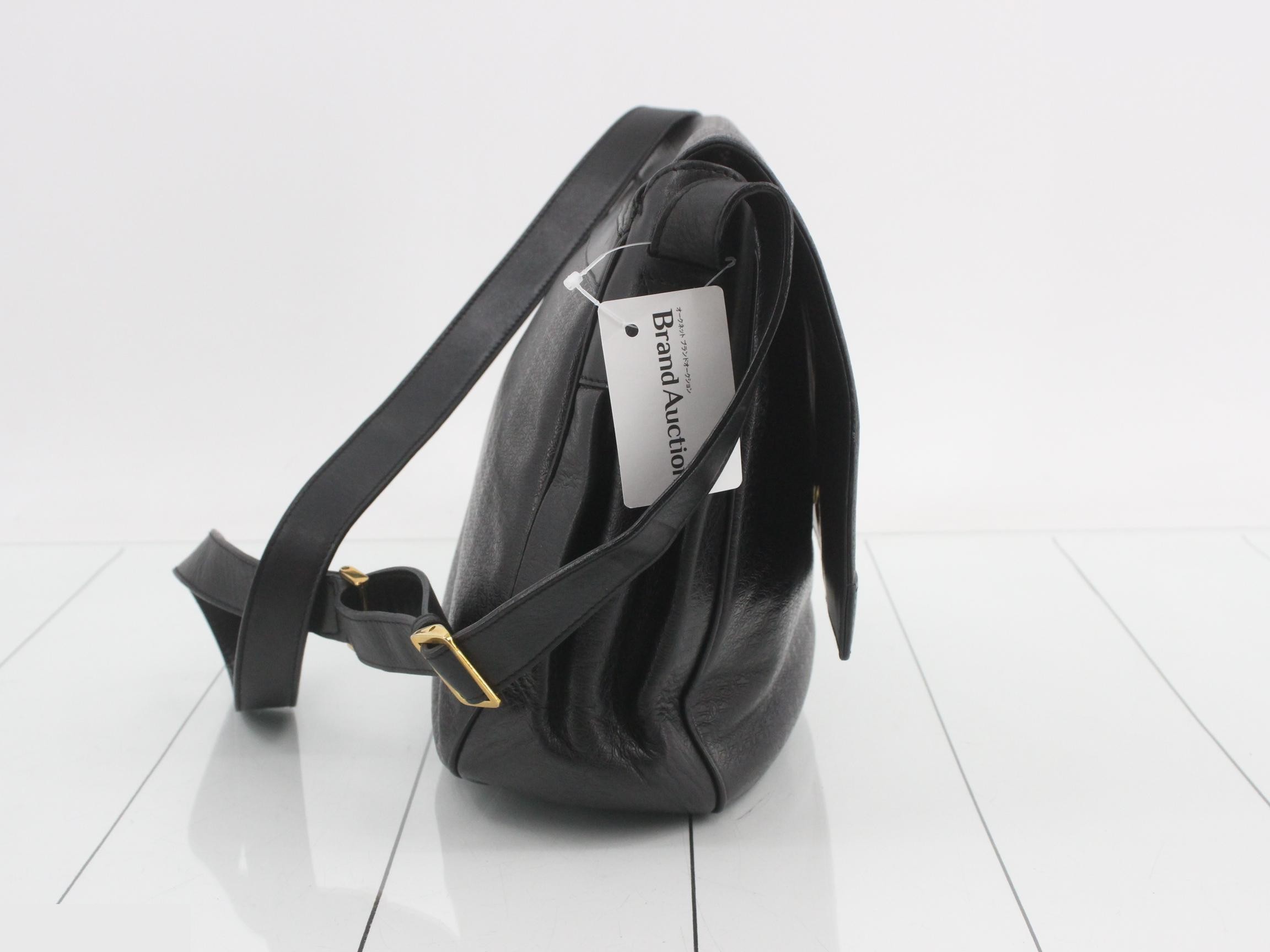 Vintage Gucci shoulder bag, men's/women's, black, cross-body, GG — view 4