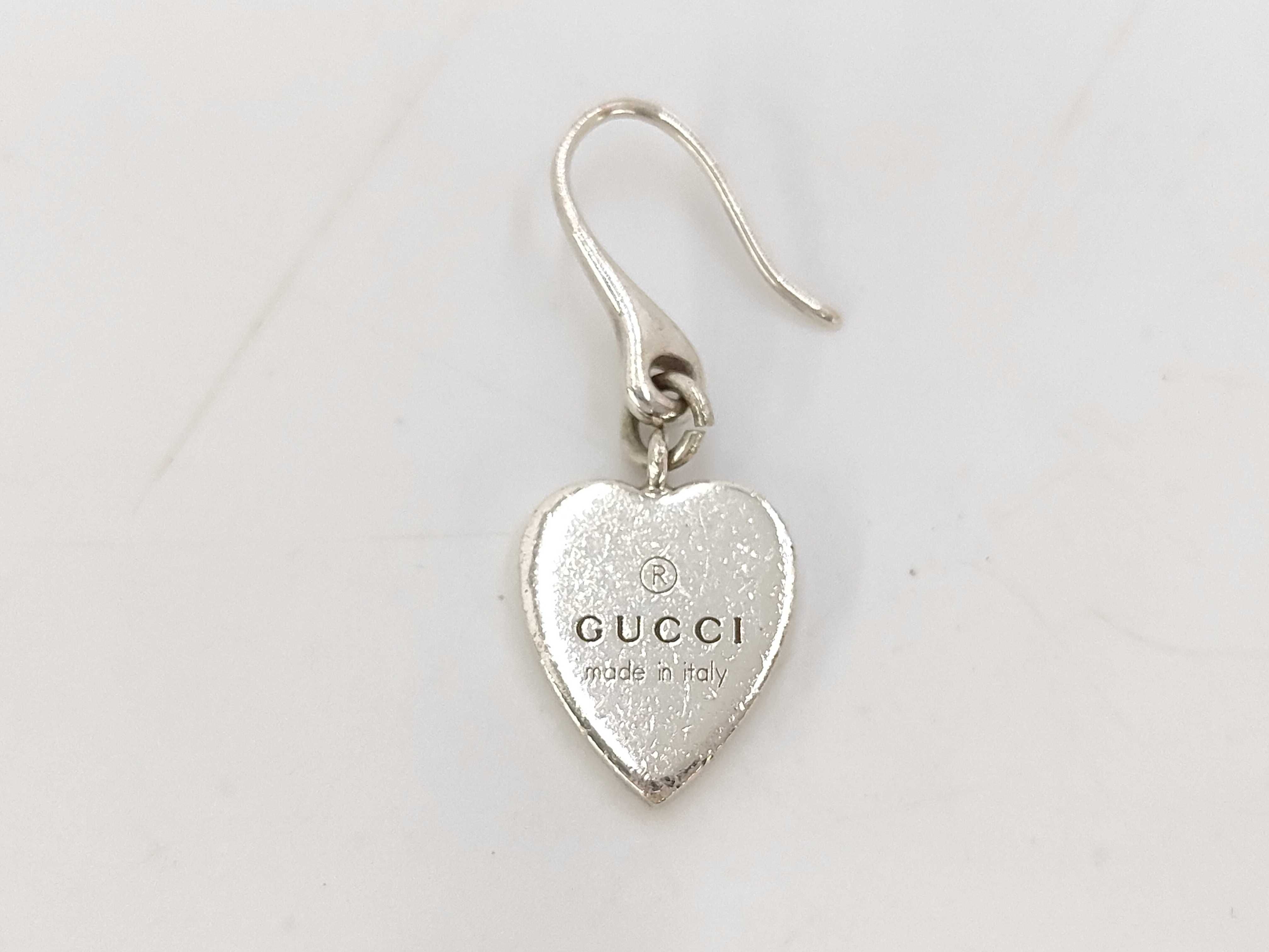 trademark heart hook earring (single earring)