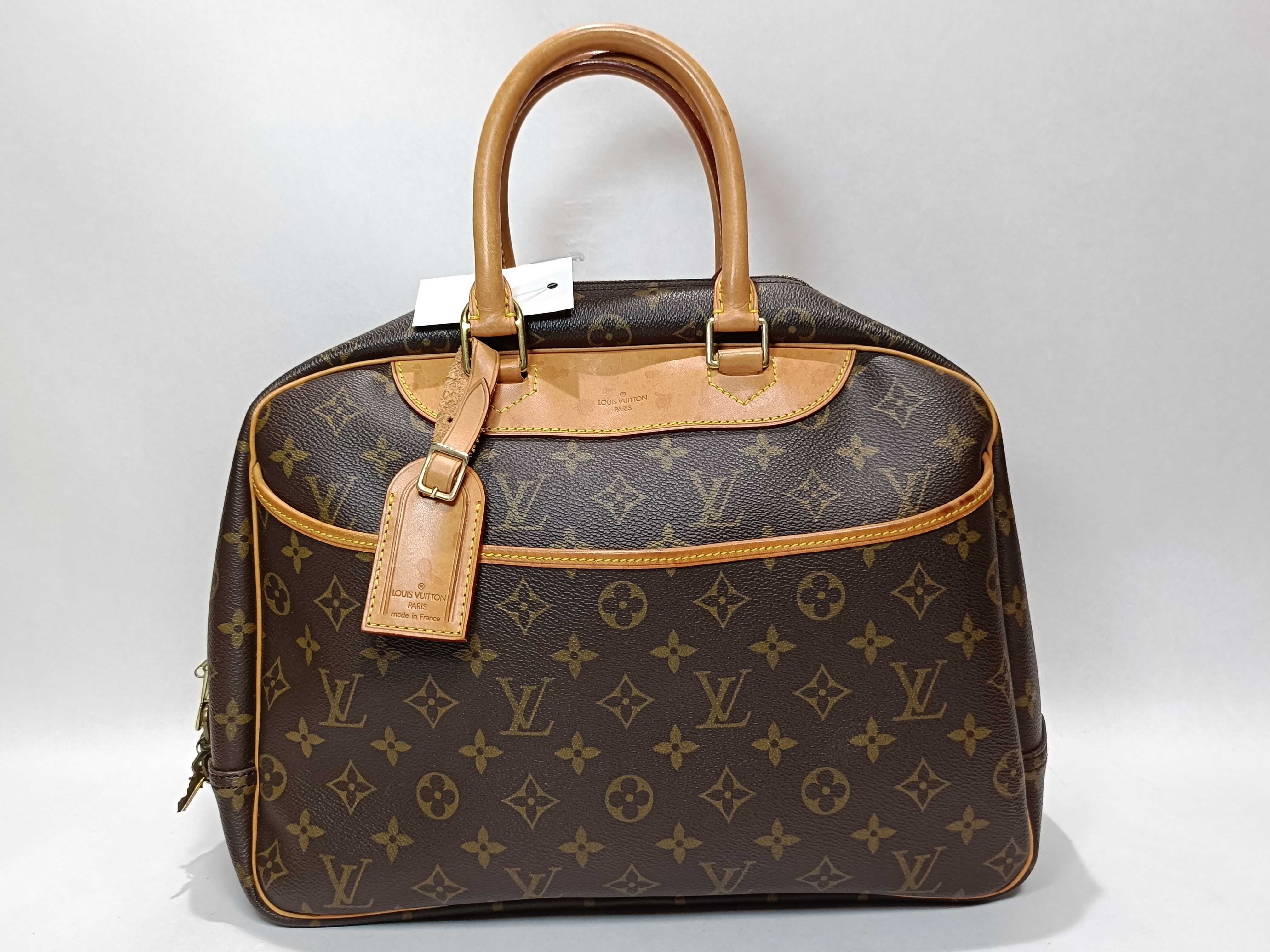 Monogram M47270 Deauville Handbag