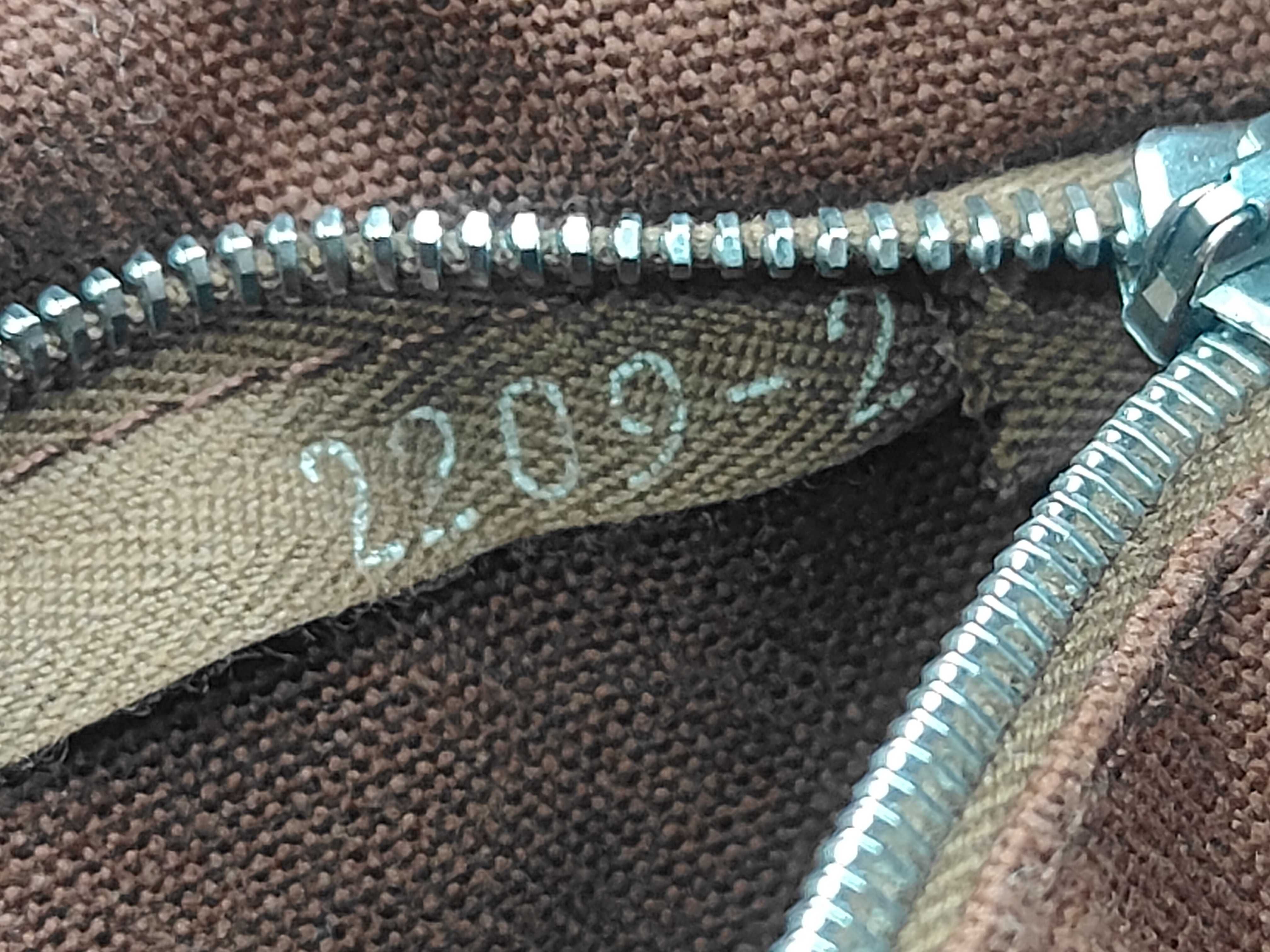 Fourre-Tout PM Tote Bag — view 10