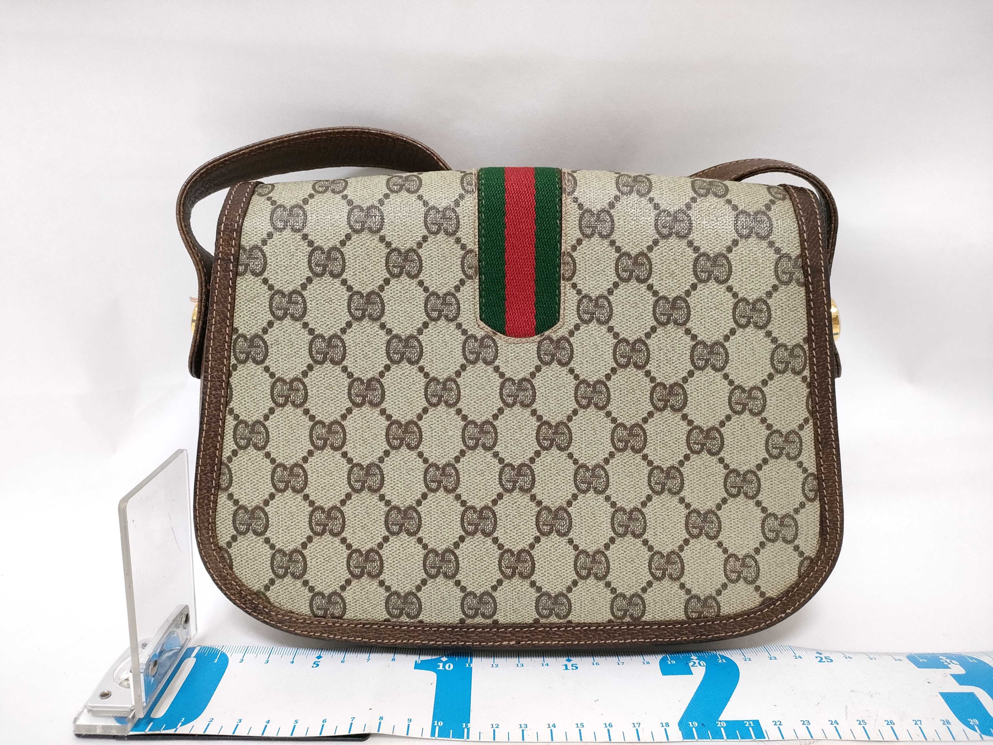 GG Supreme Gucci Sherry GG Supreme Shoulder Bag — view 2