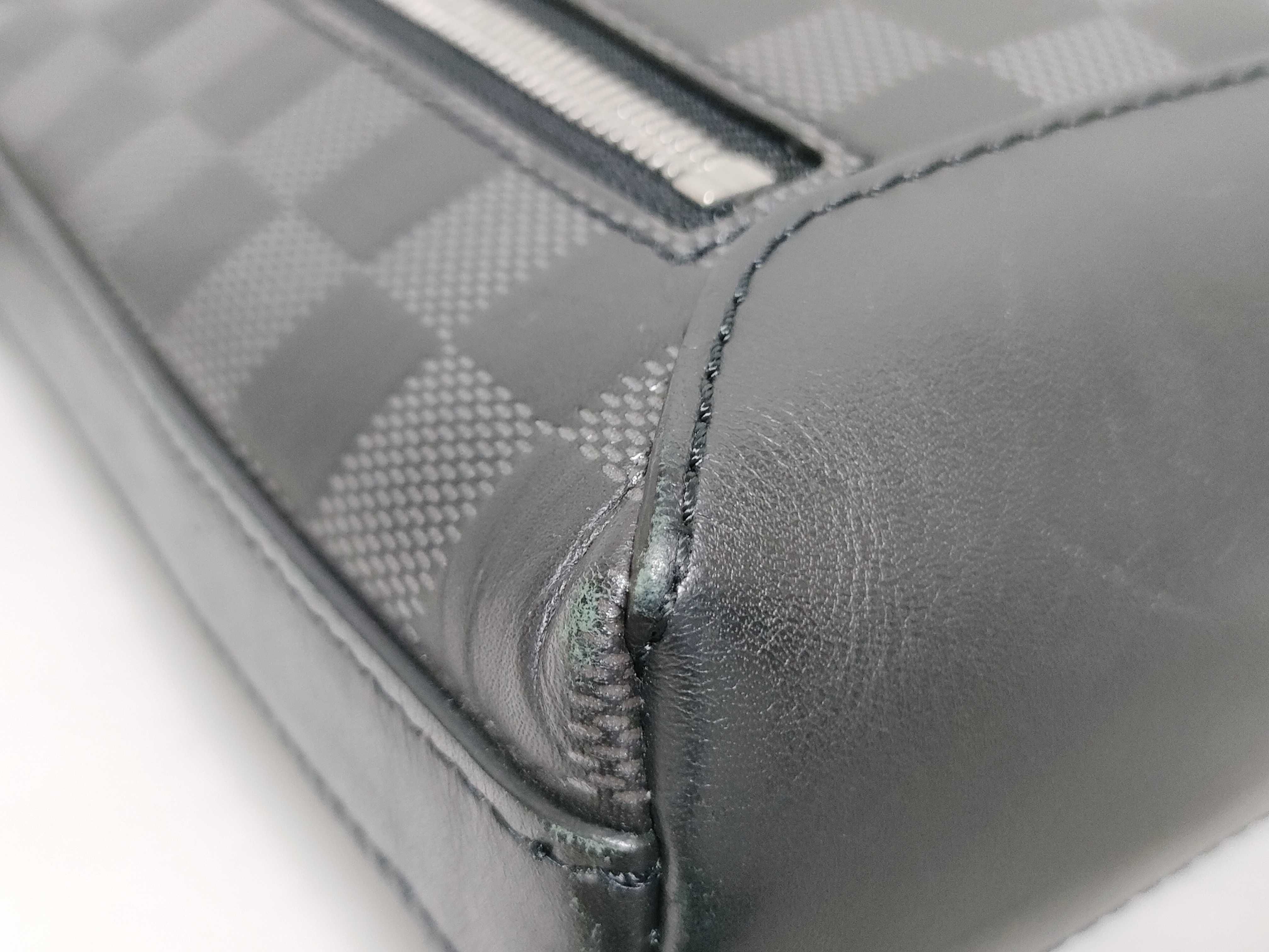 Damier Infini 3D Discovery Messenger BB N42418 Black CA2179 Shoulder Bag — view 7