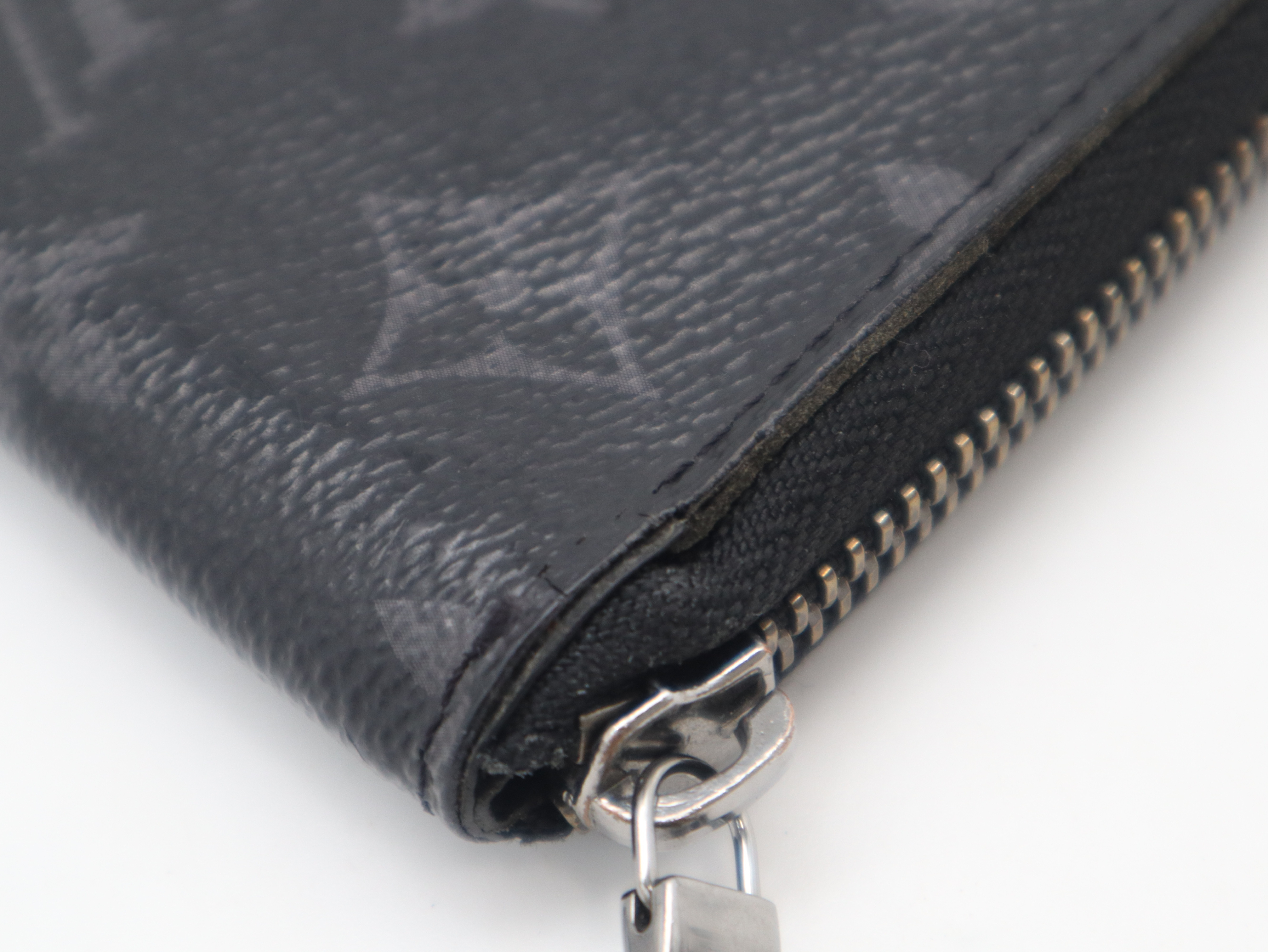 M62295 Monogram Eclipse Zippy Wallet Vertical — view 8