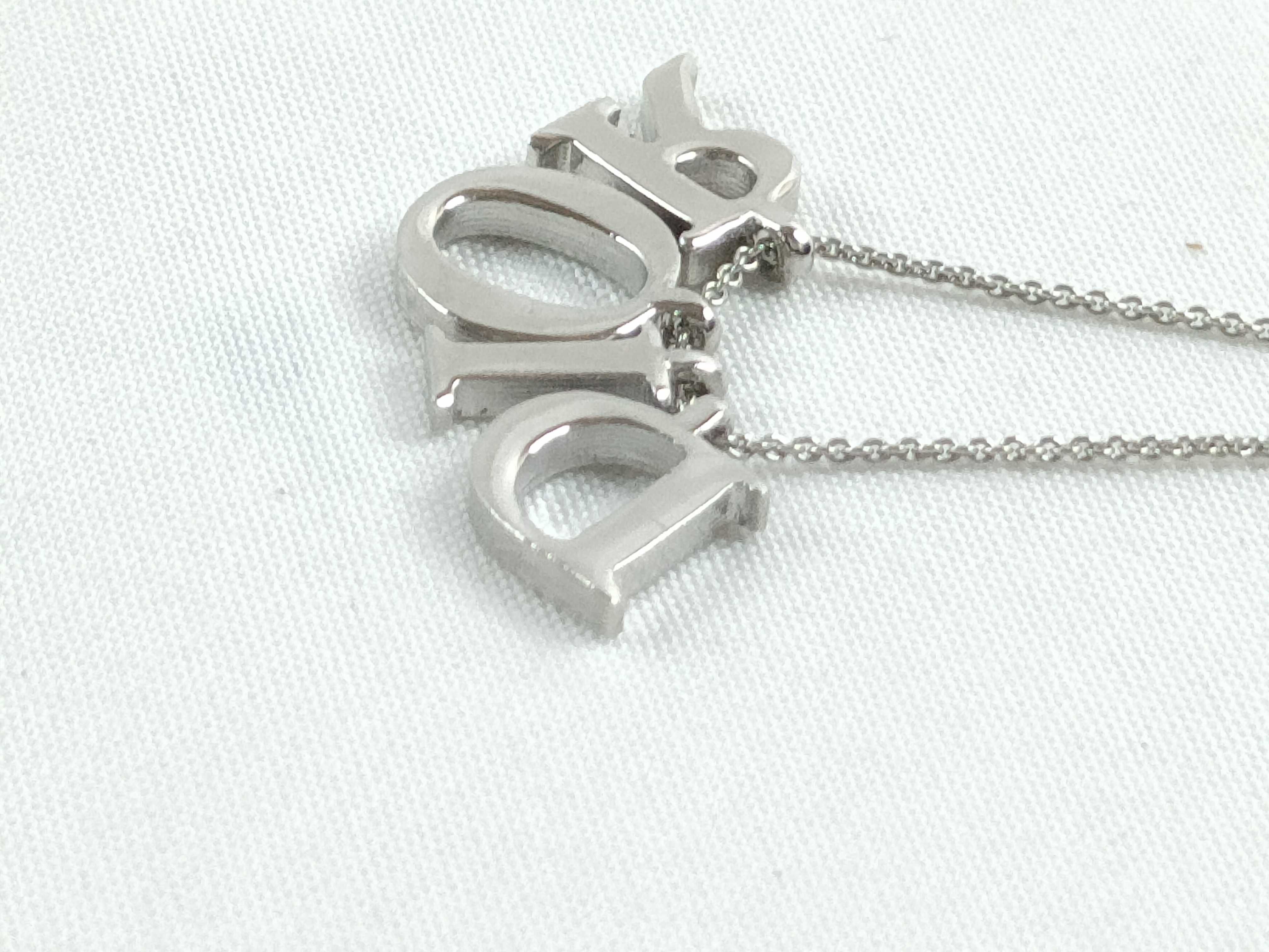 logo necklace, silver necklace — view 3