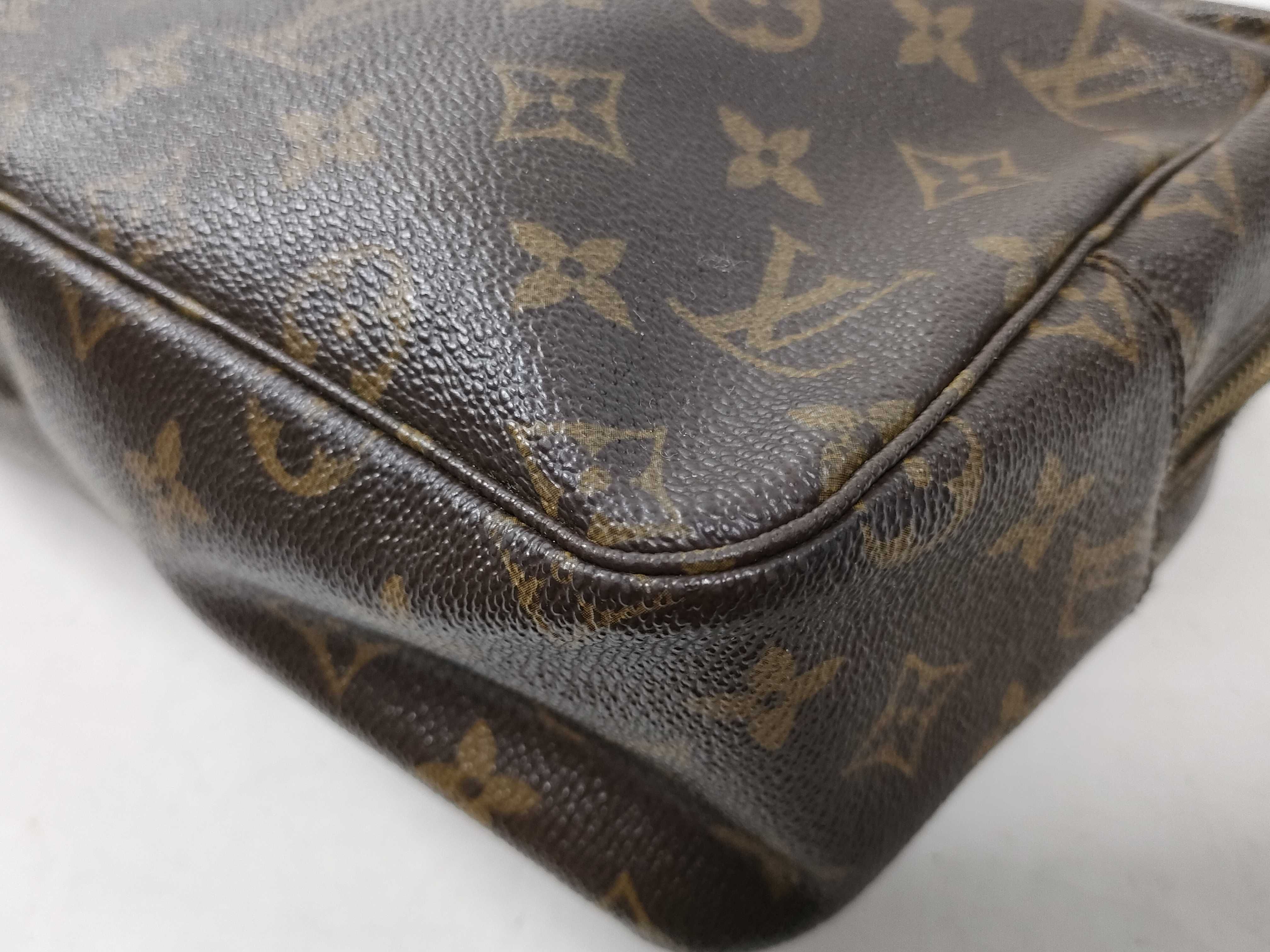 Monogram Louis Vuitton Trousse Toilette 28 Second Bag — view 4