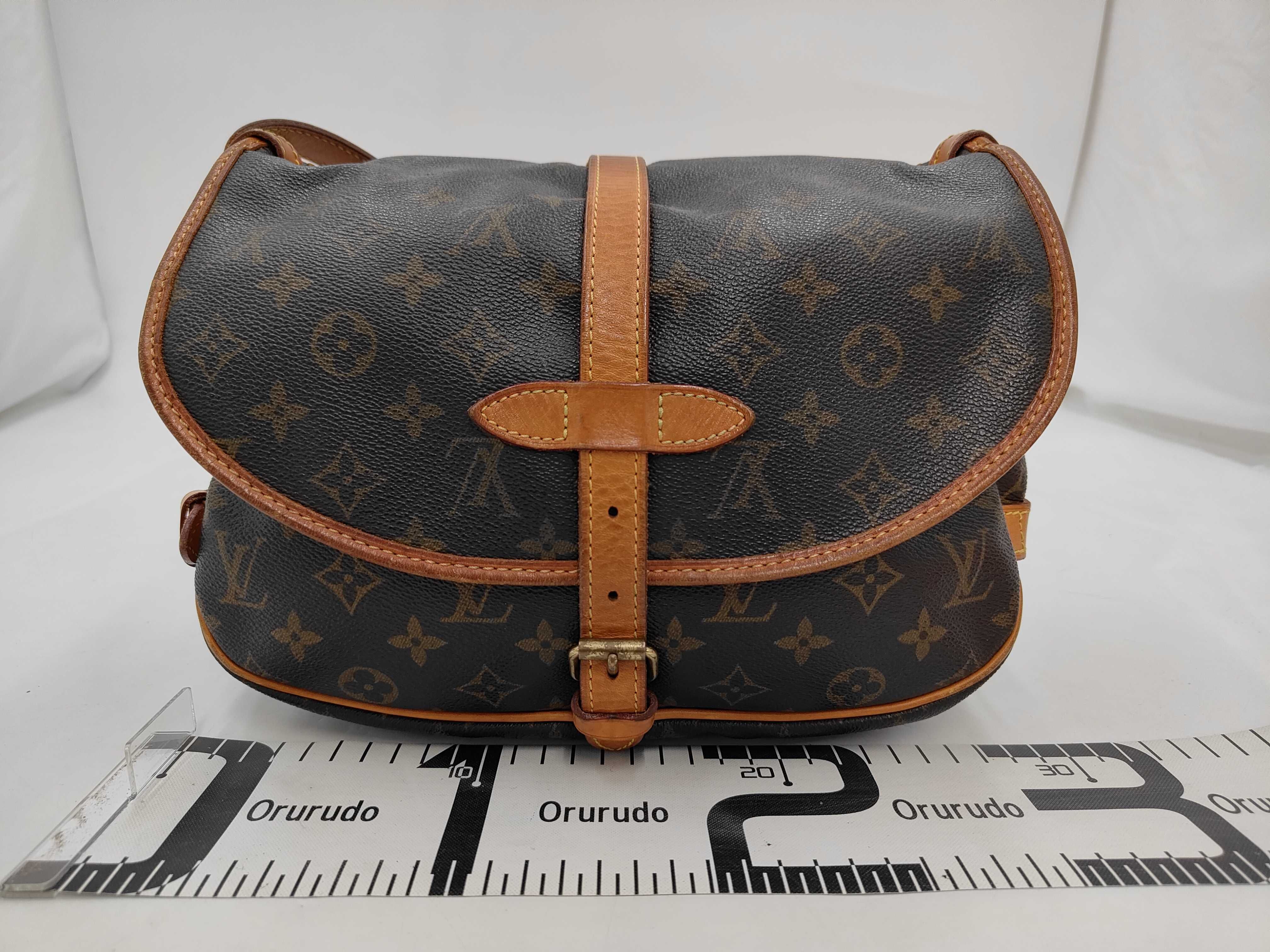 Monogram M42256 Monogram Saumur 30 Shoulder Bag — view 2