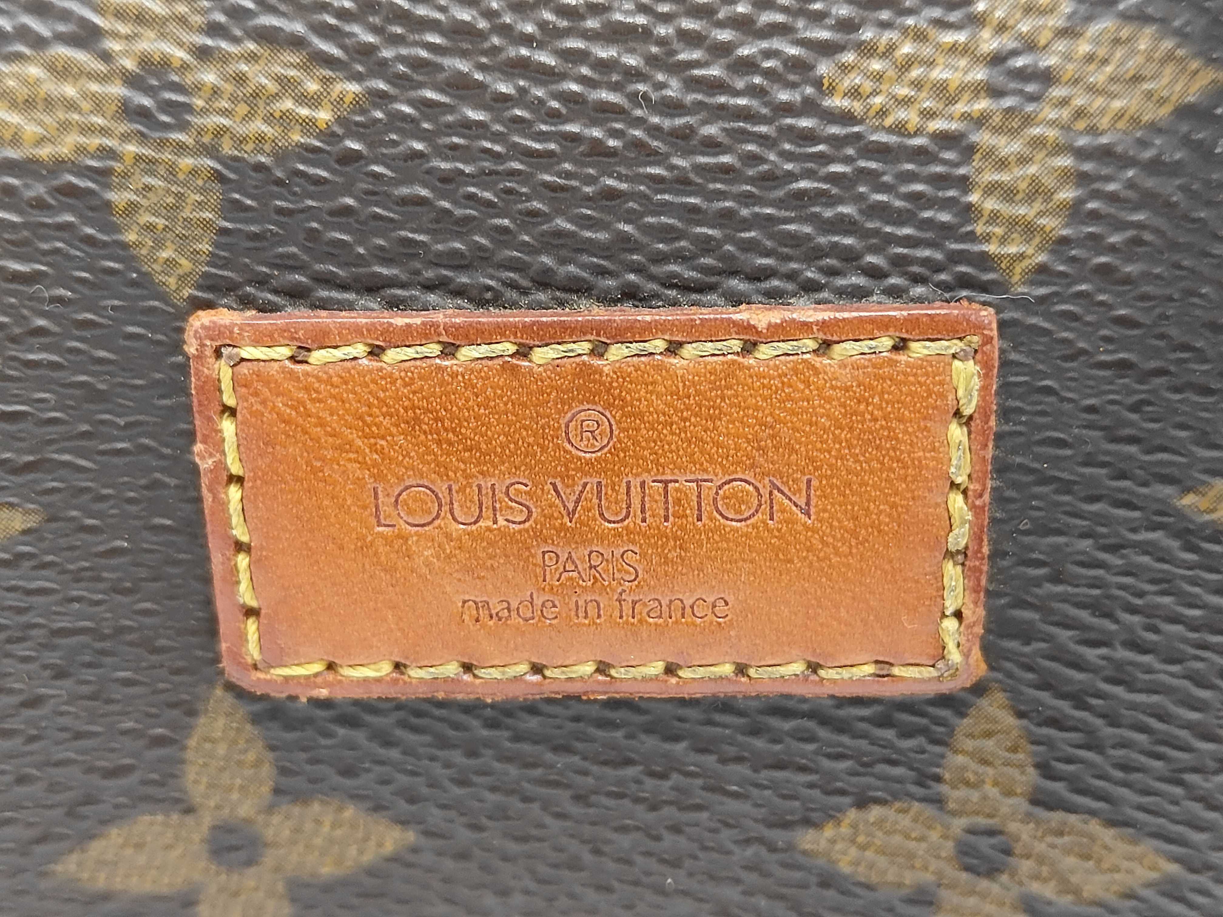 Monogram M42256 Monogram Saumur 30 Shoulder Bag — view 8