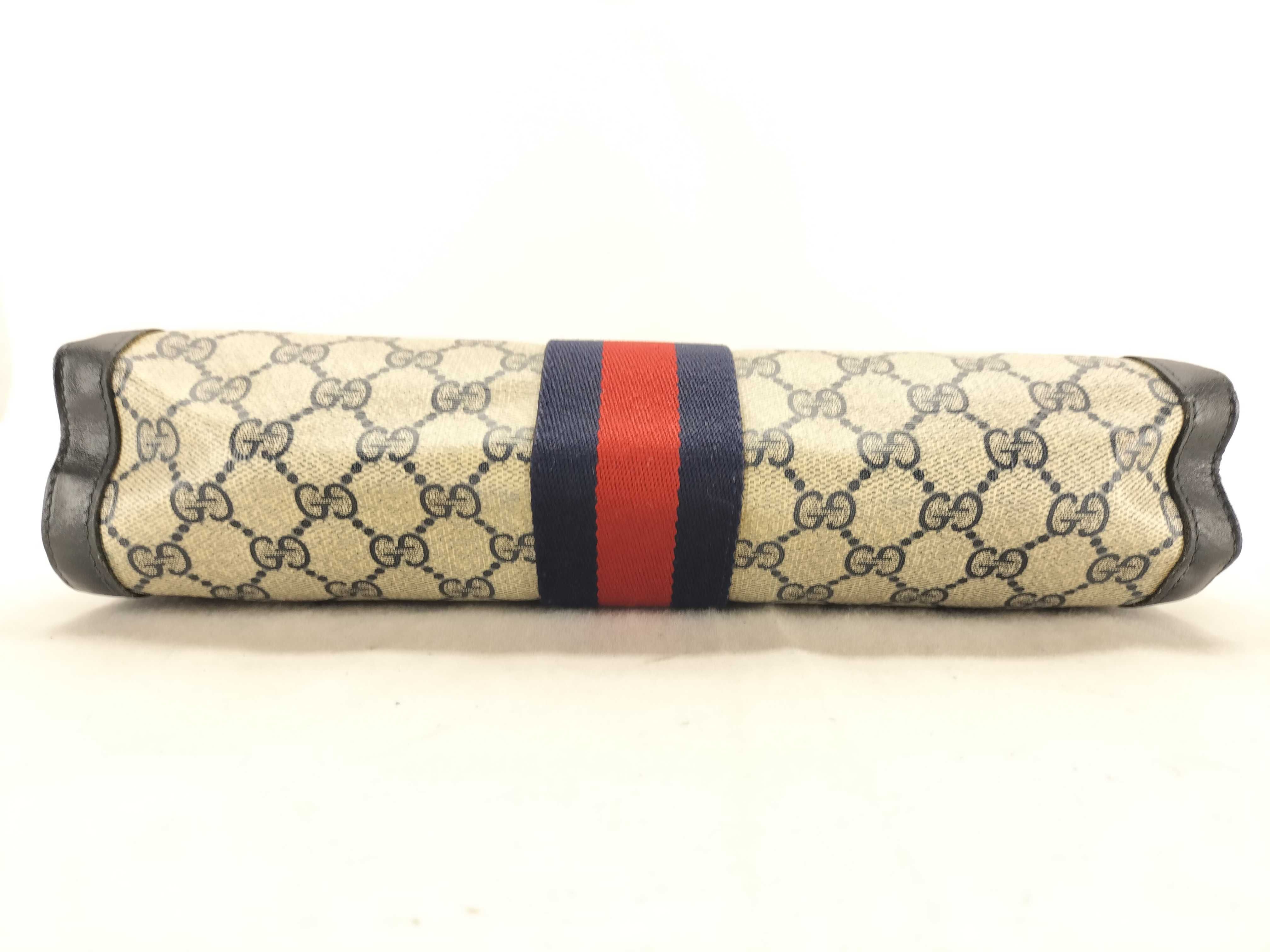 Old GG Supreme Sherry Clutch Bag — view 4