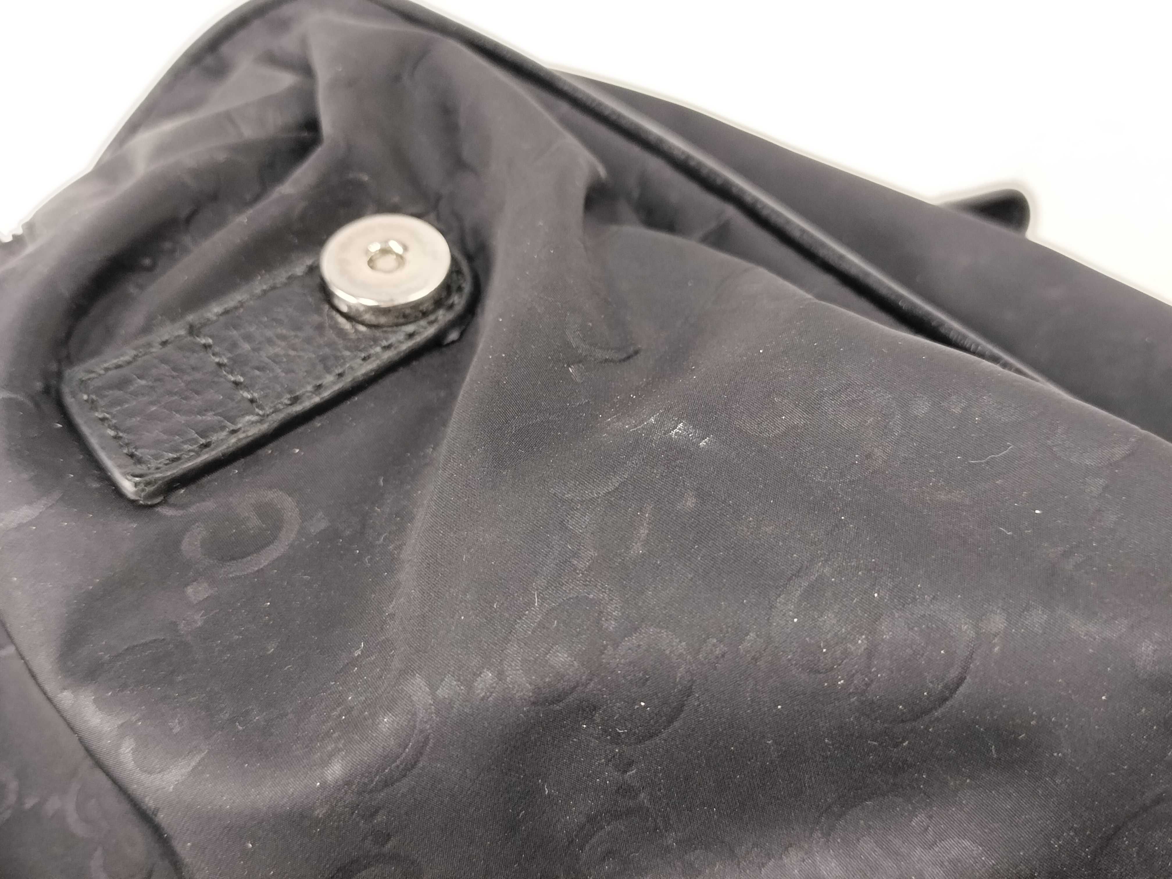 GG Gucci Messenger Shoulder Bag — view 14