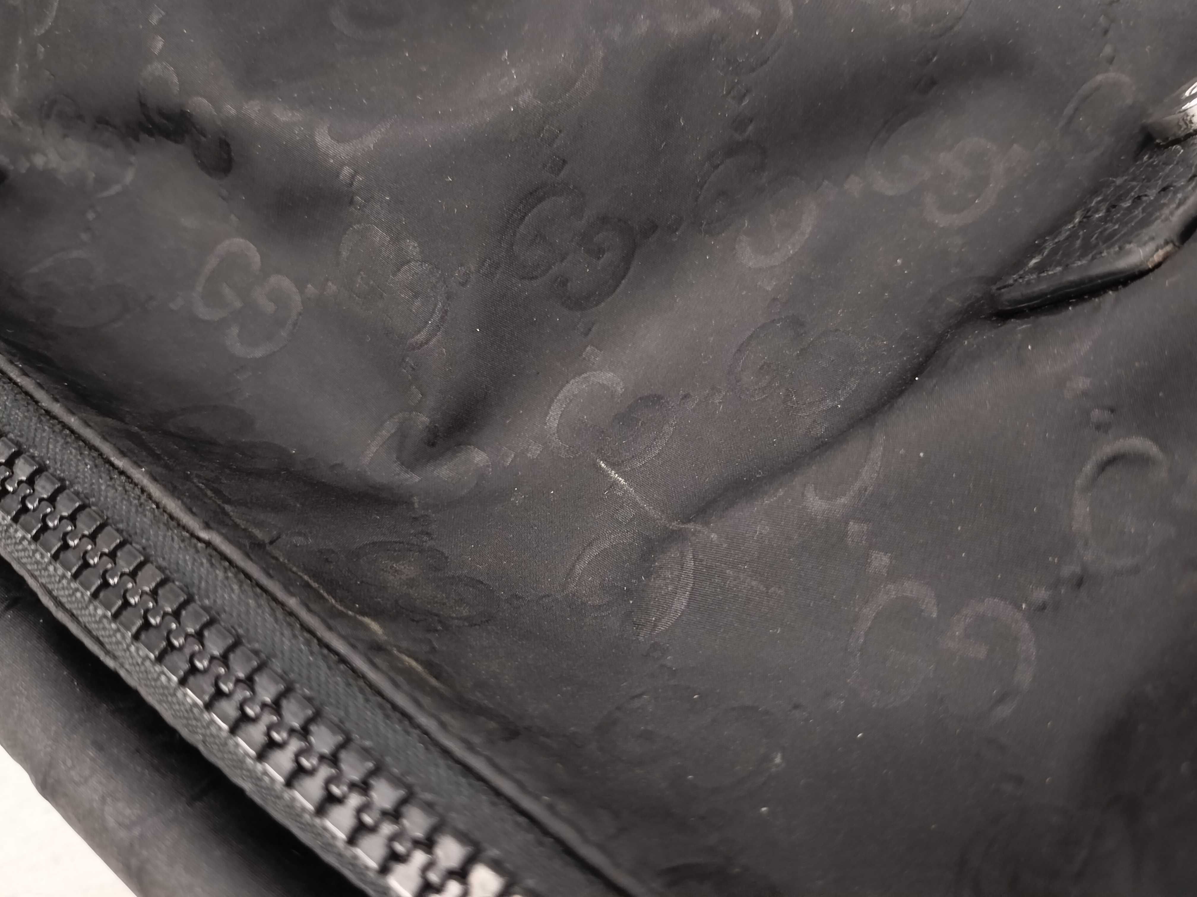 GG Gucci Messenger Shoulder Bag — view 15