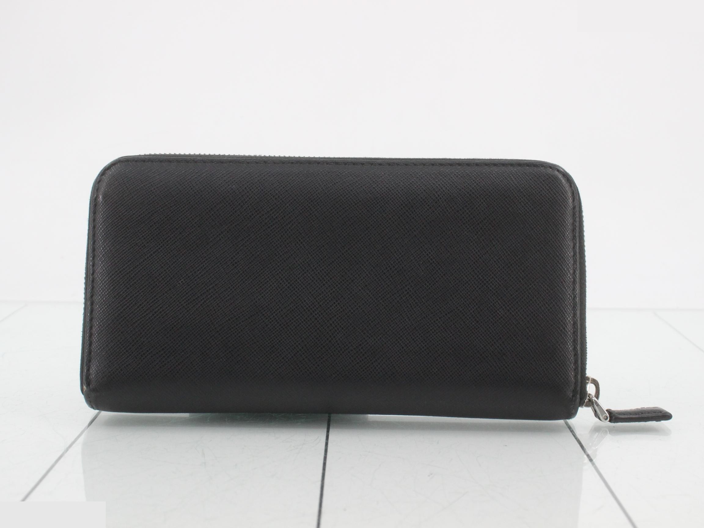 Big Logo Round Zipper Long Wallet — view 2