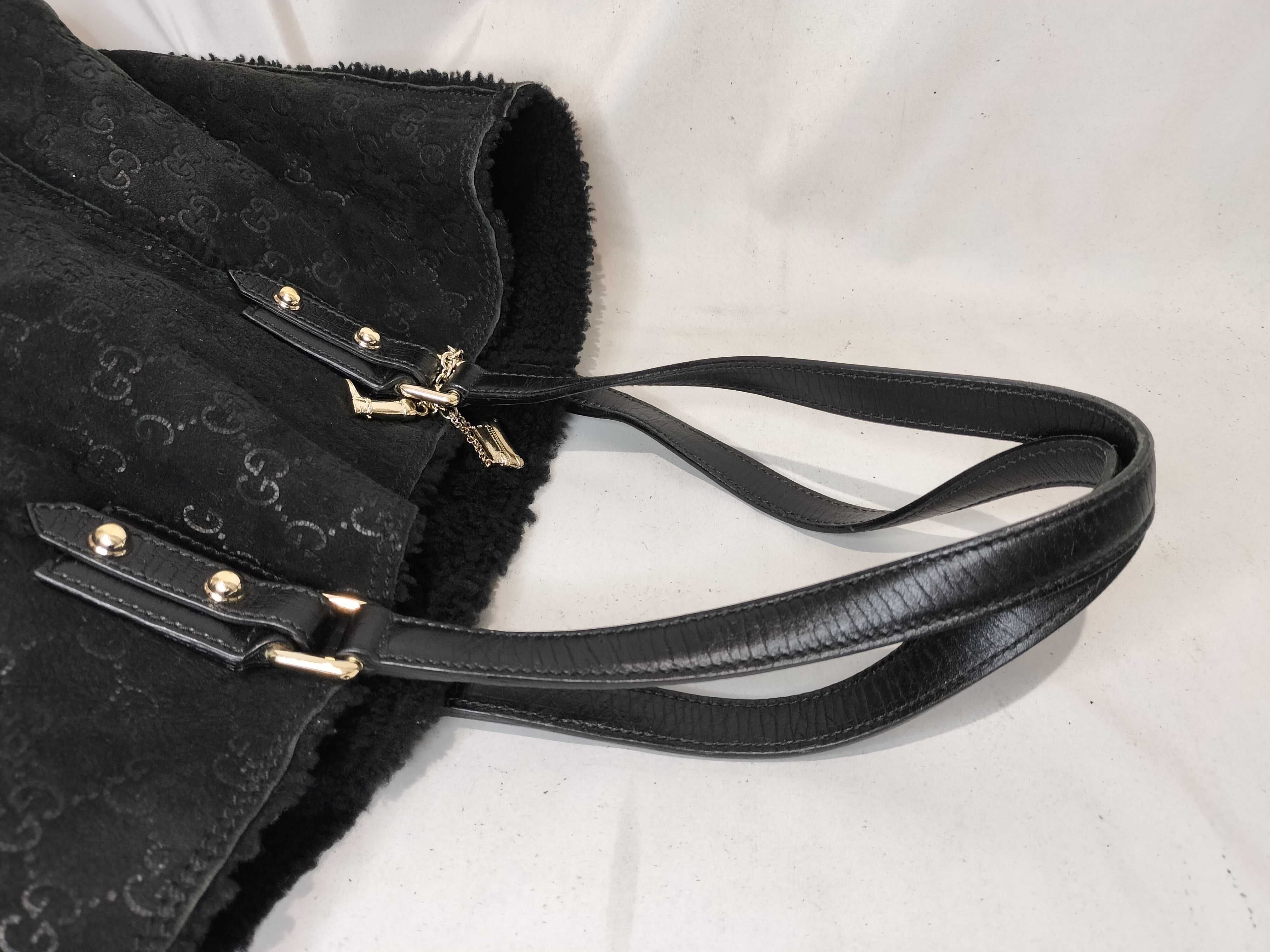 GUCC I Shoulder Bag Black Shoulder Bag — view 4