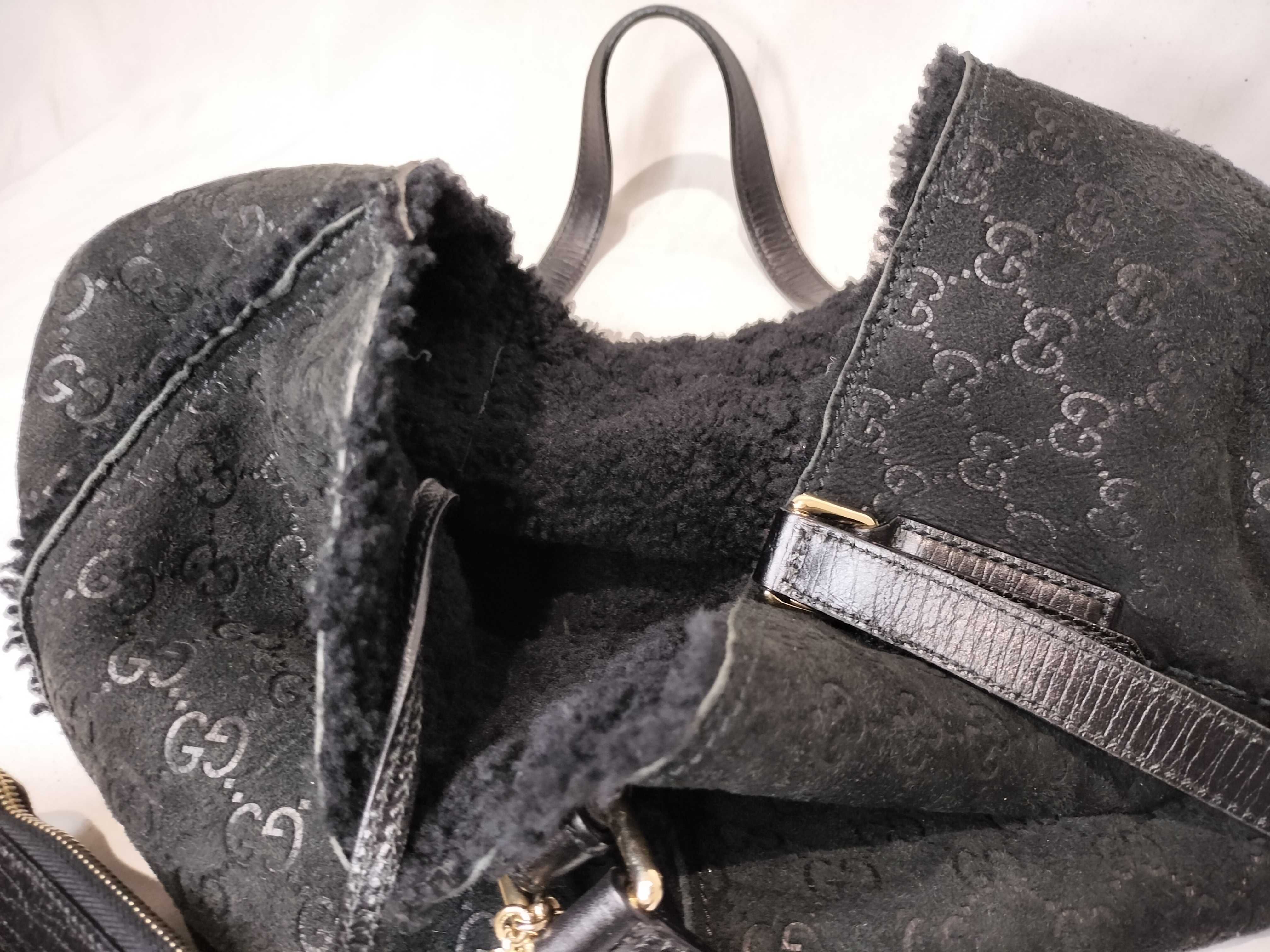 GUCC I Shoulder Bag Black Shoulder Bag — view 9
