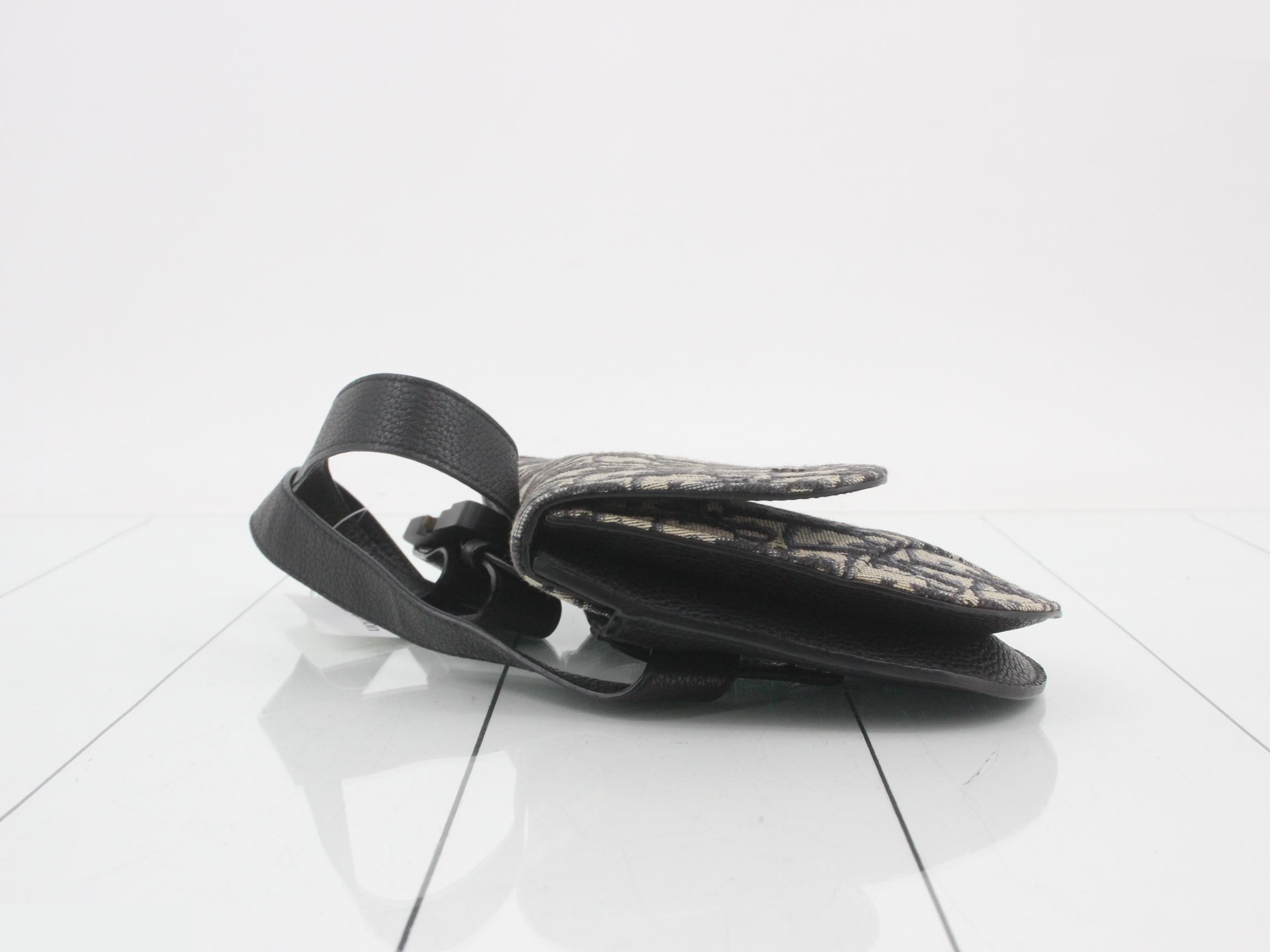Oblique Shoulder Bag — view 4