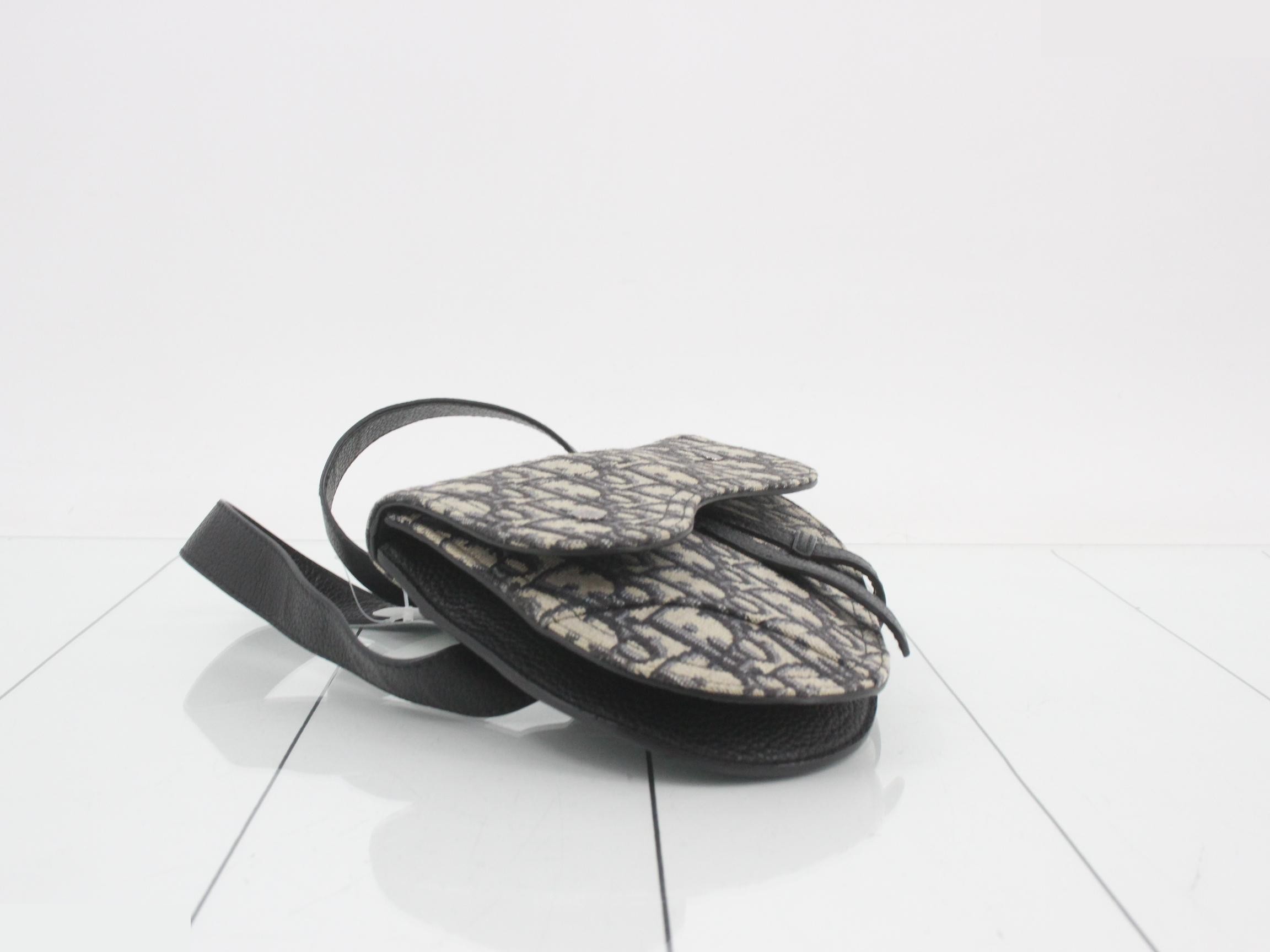 Oblique Shoulder Bag — view 5
