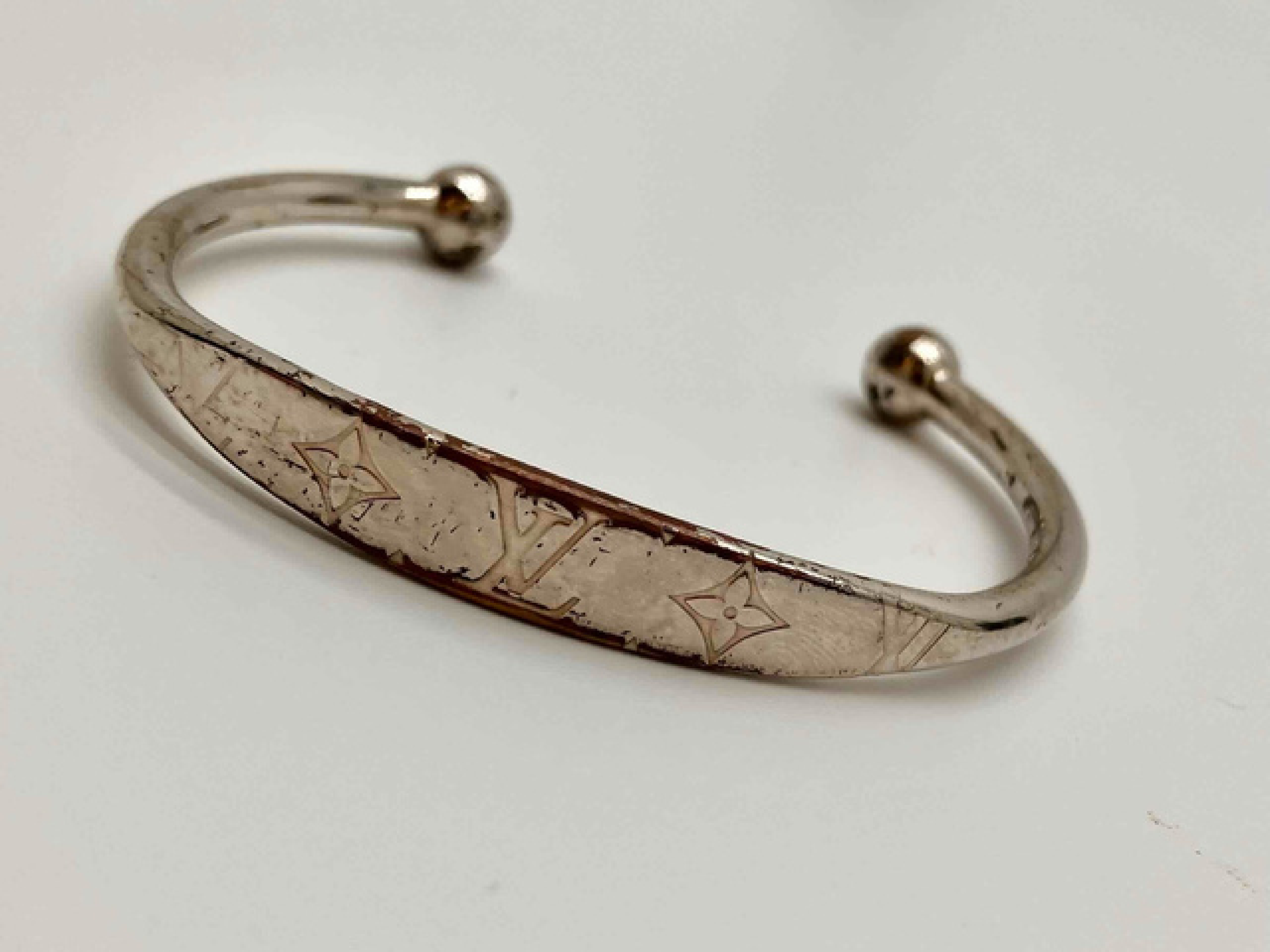 Bangle, Wrist circumference approximately 18cm, Bracelet/Bangle — view 3