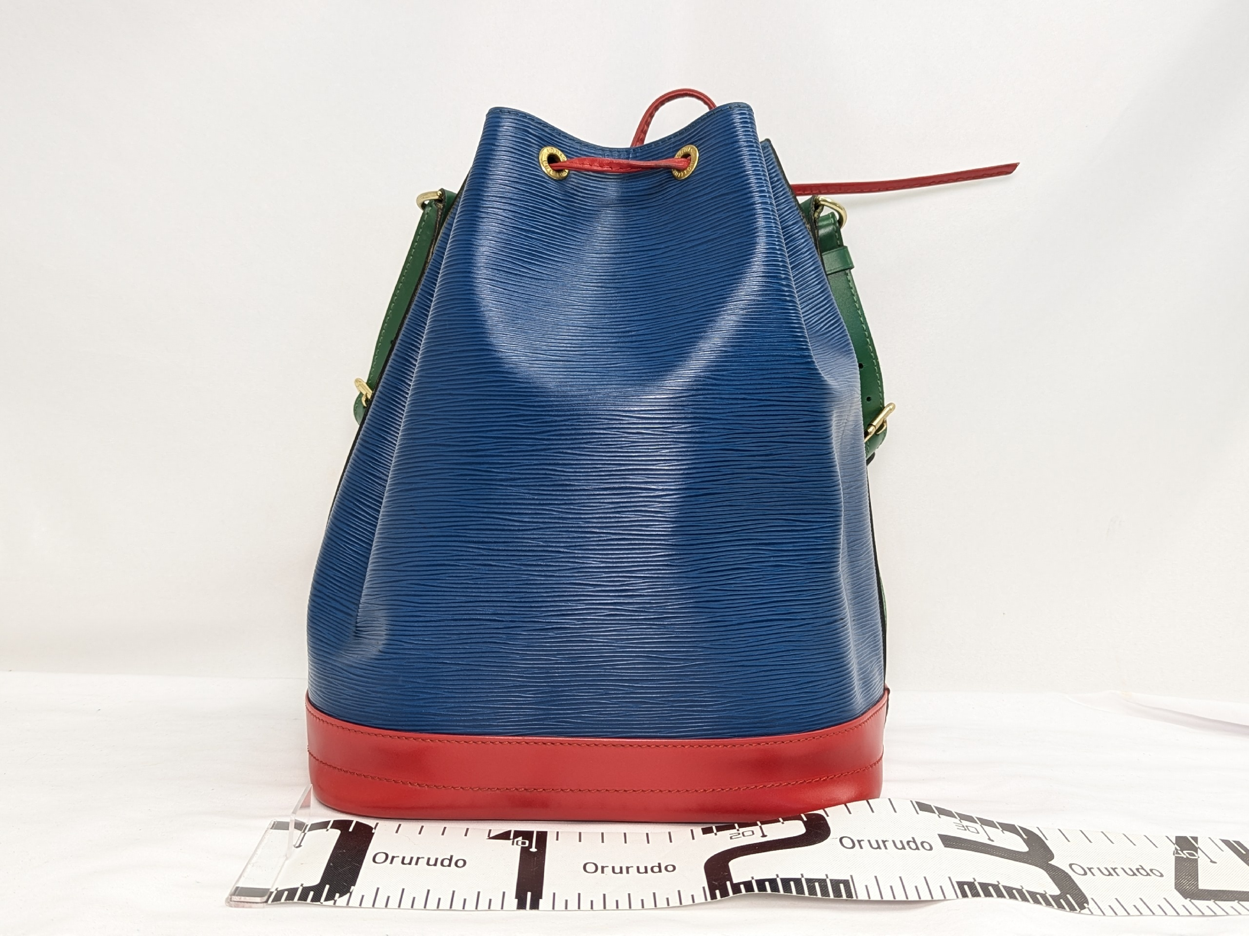 Epi Noé Tricolor Shoulder Bag — view 2