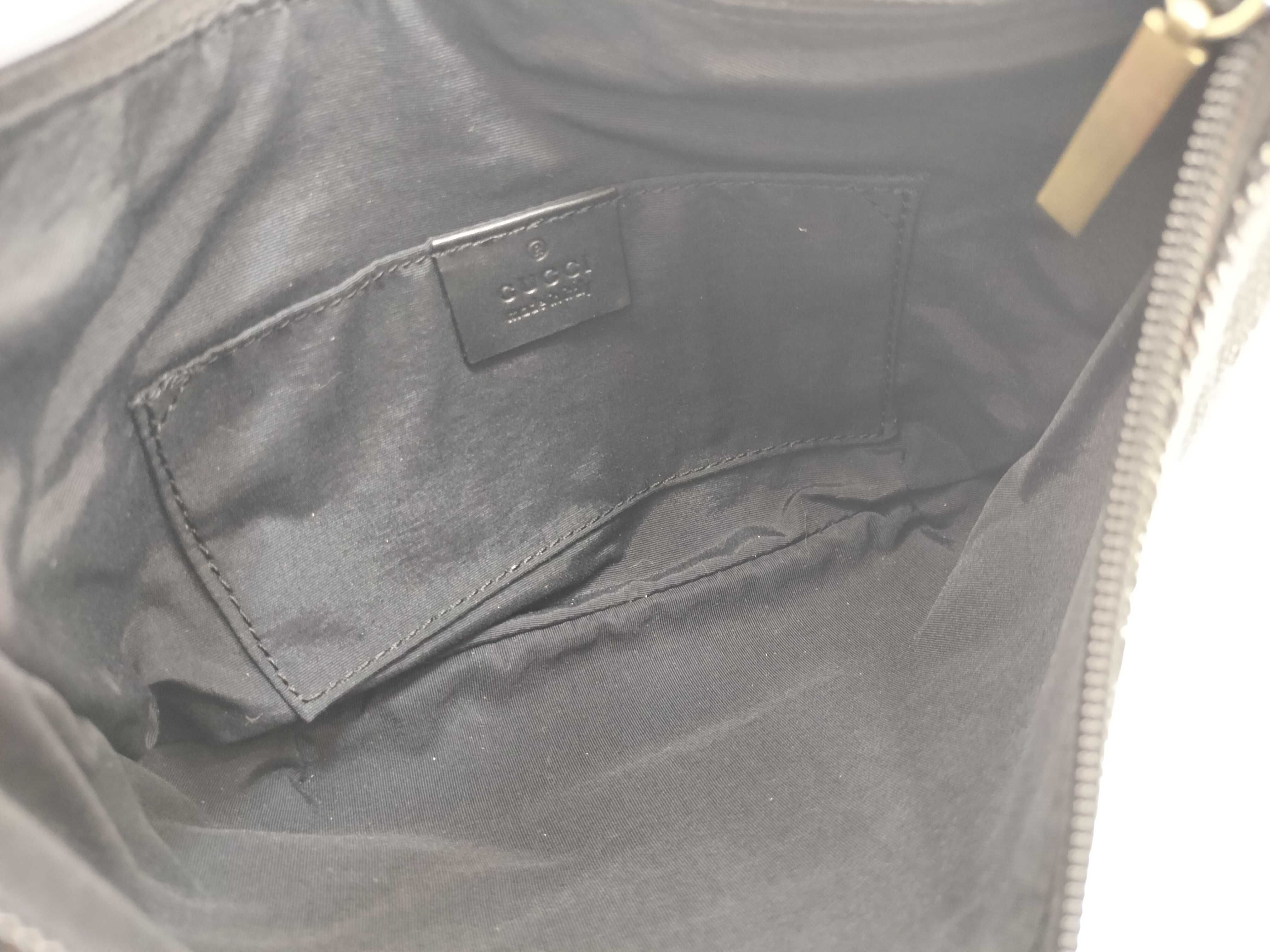 GG Canvas Gucci 32160 One-Shoulder Pouch — view 12