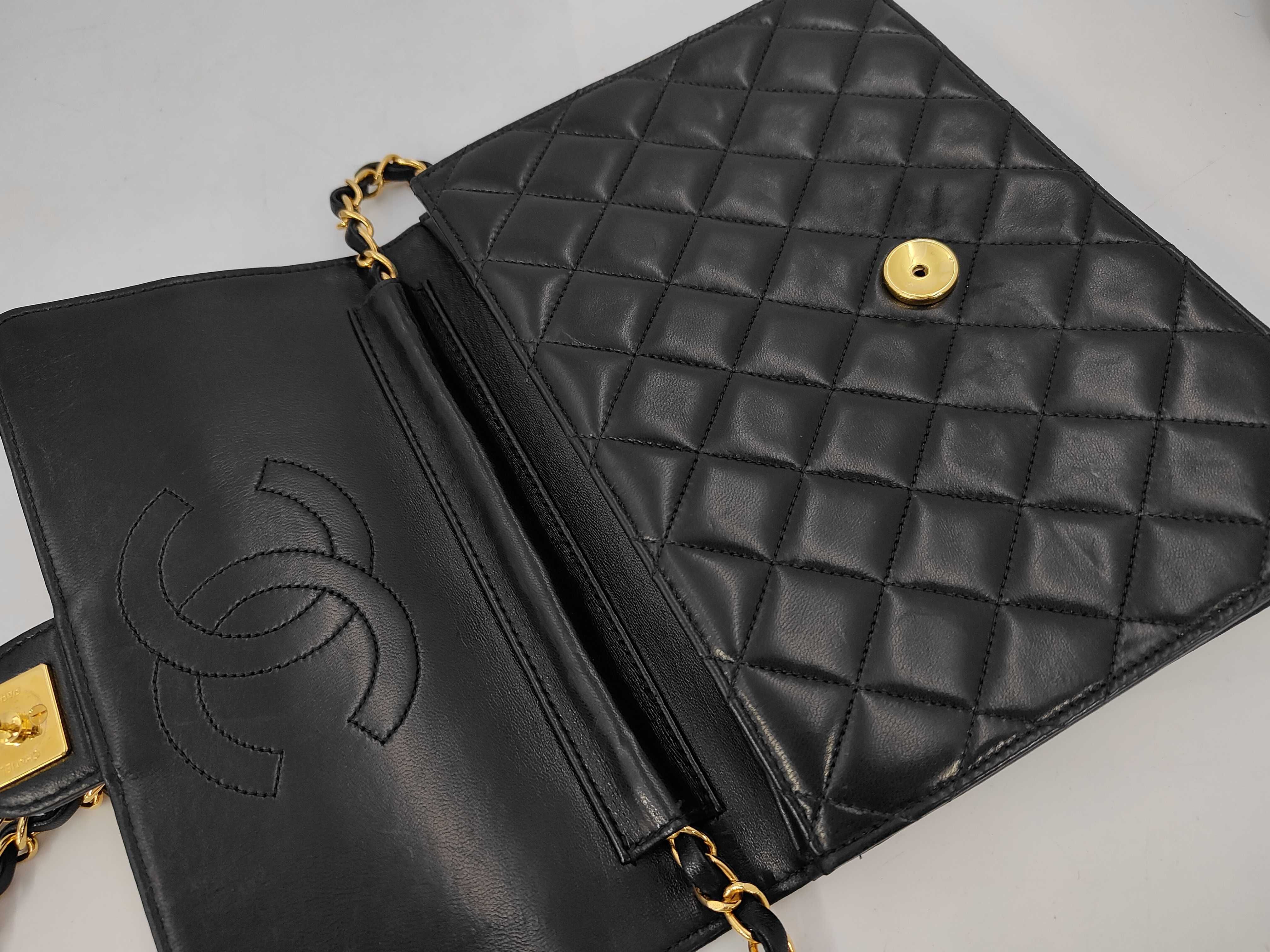 Lambskin Matelassé 22 Push-Lock Gold Hardware Shoulder Bag (Serial Number 3) — view 6