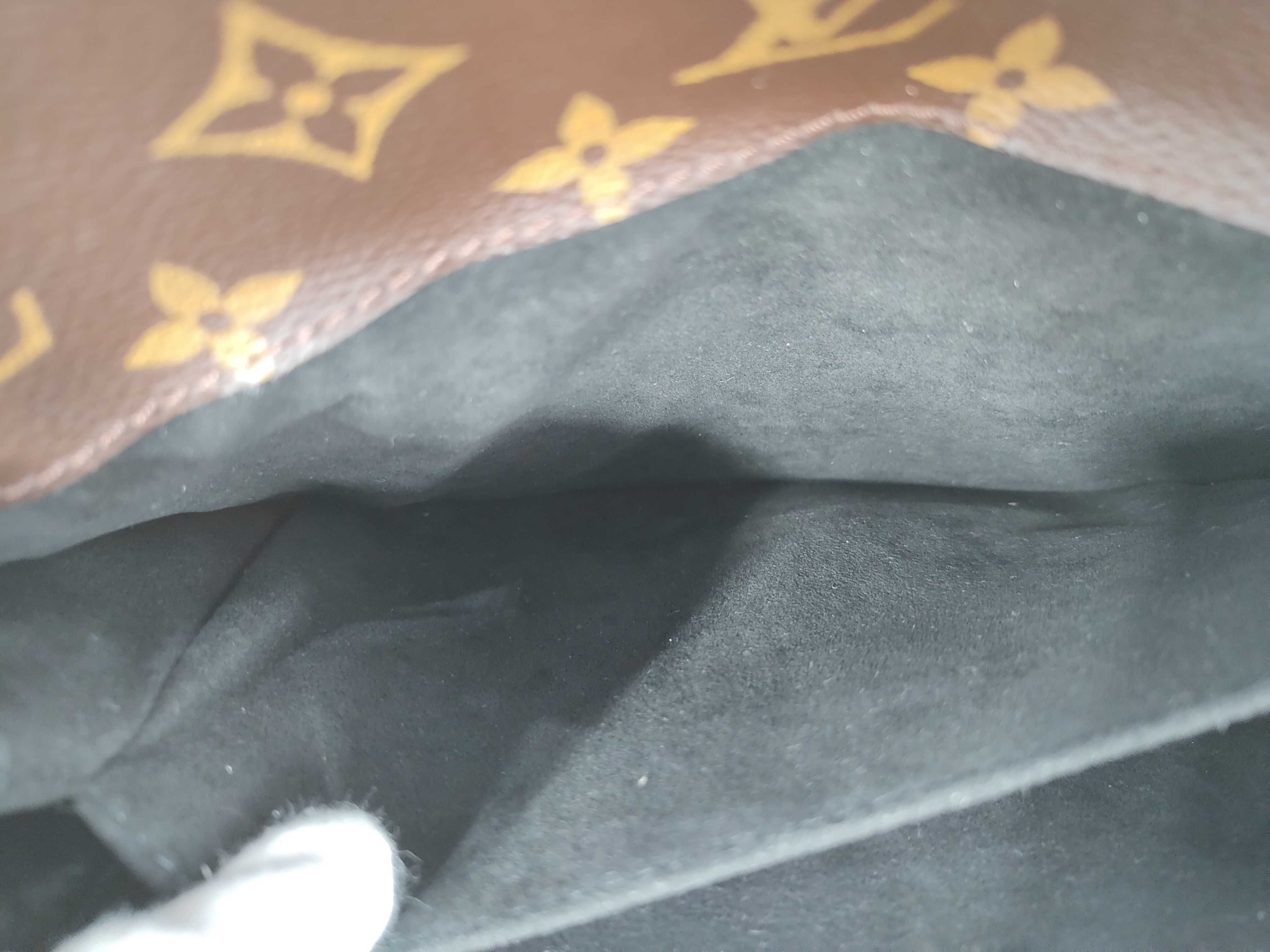 Monogram Pochette Métis Shoulder Bag — view 11