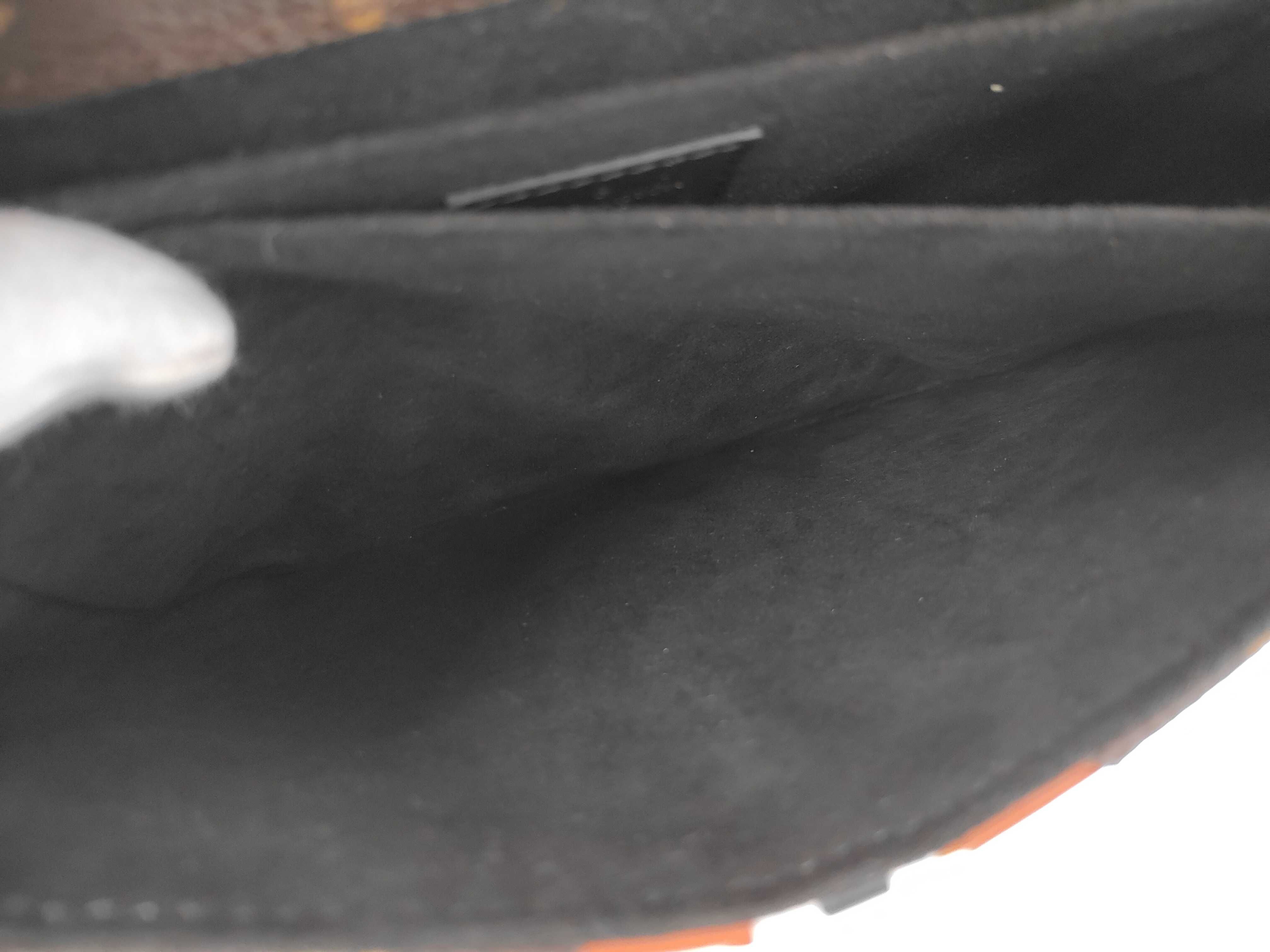 Monogram Pochette Métis Shoulder Bag — view 9