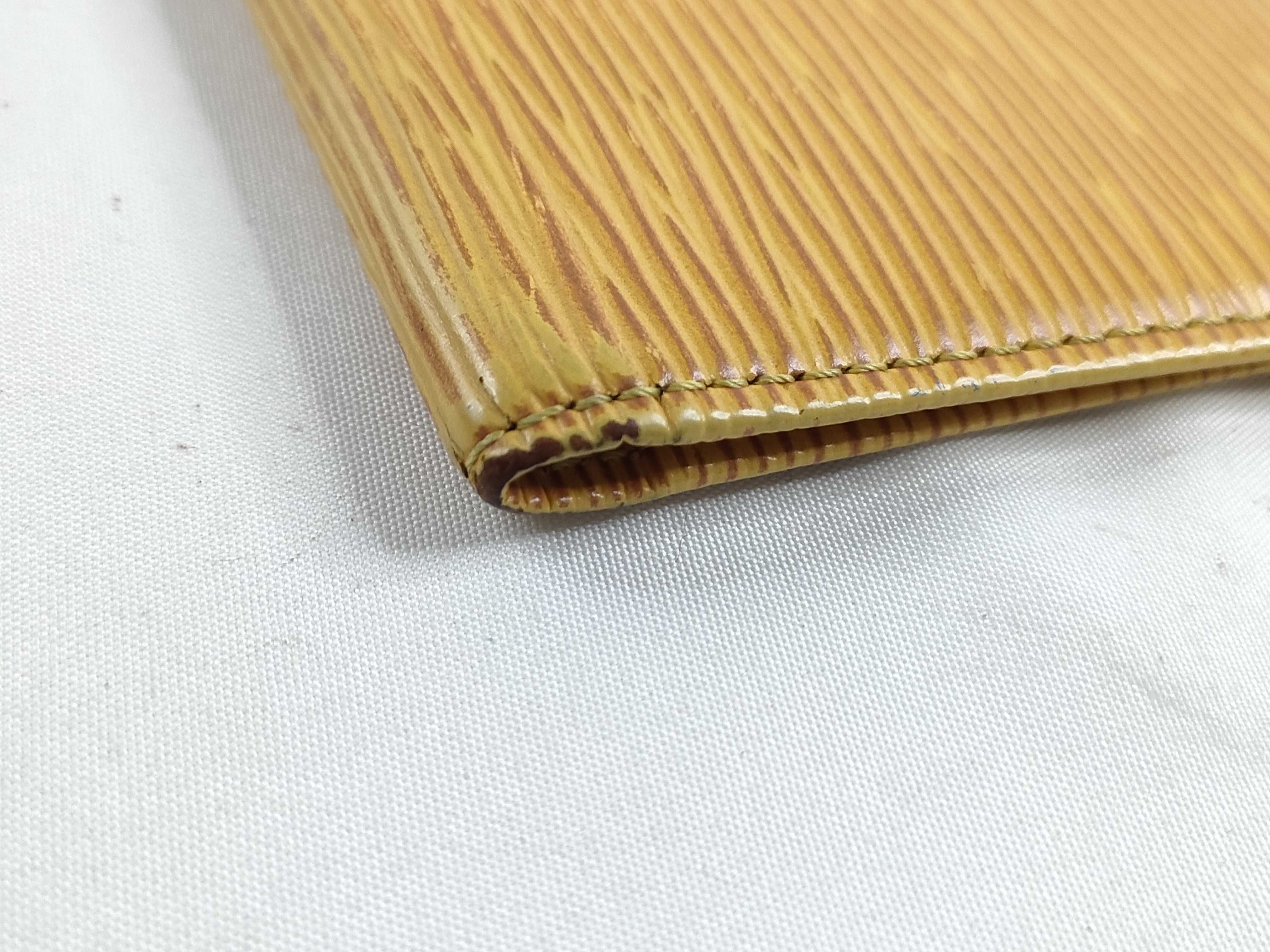 Epi LV Pass Case Yellow Card Case — view 3