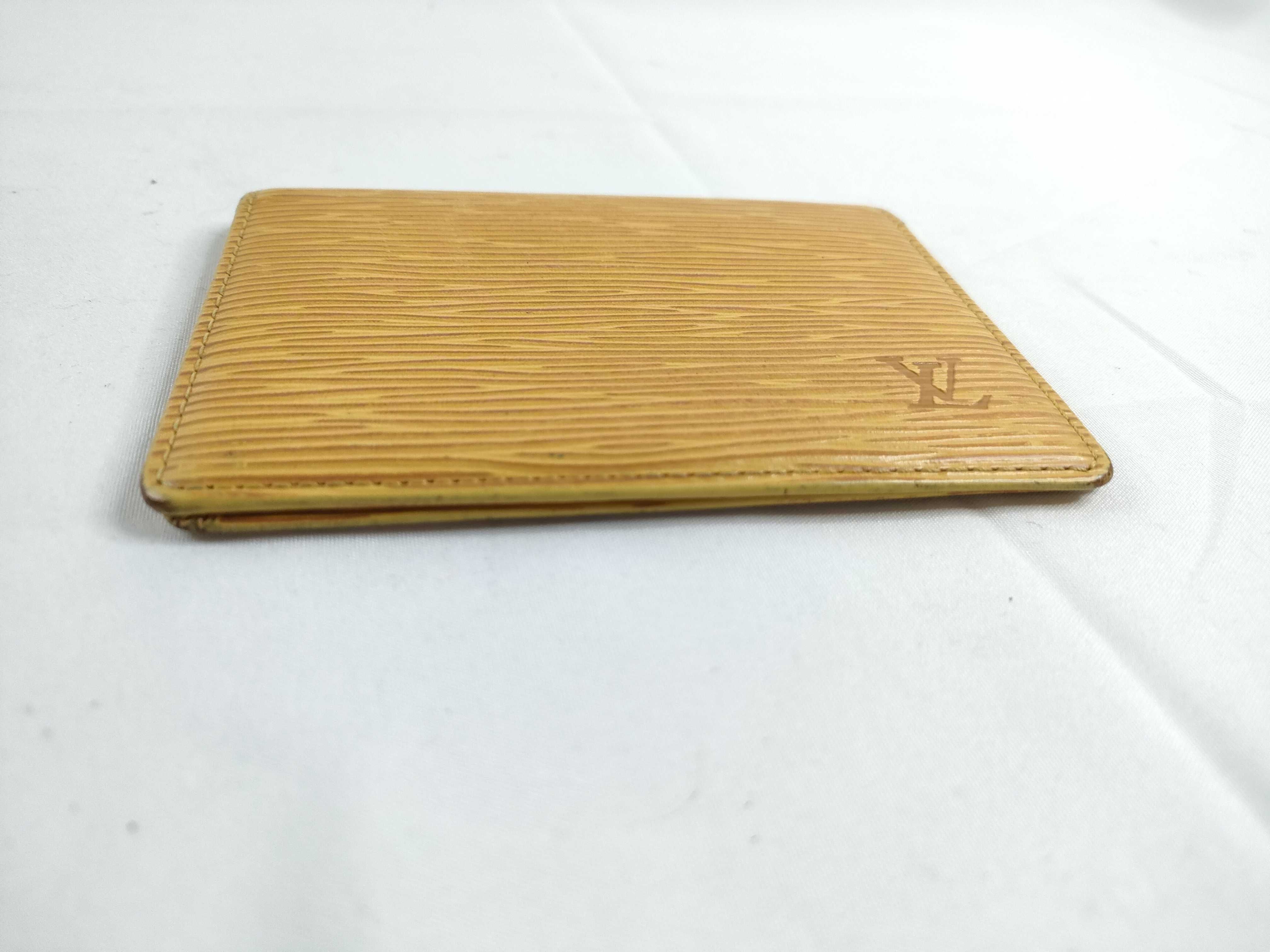 Epi LV Pass Case Yellow Card Case — view 6