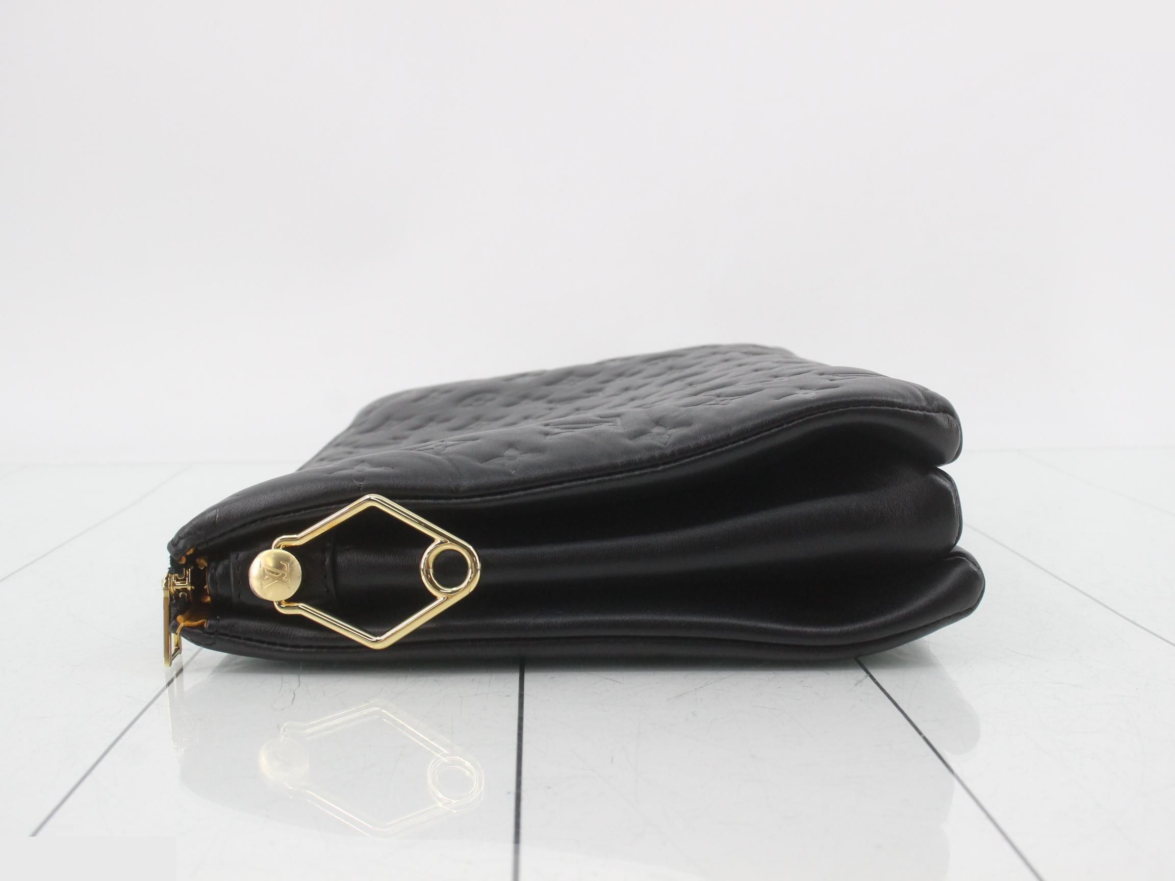 Monogram embossed cushion MM, retail price ¥814,000, unused. — view 4