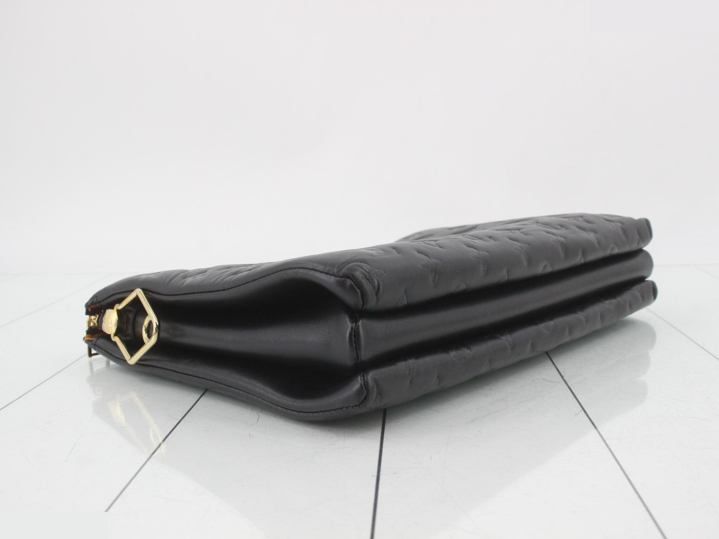 Monogram embossed cushion MM, retail price ¥814,000, unused. — view 5