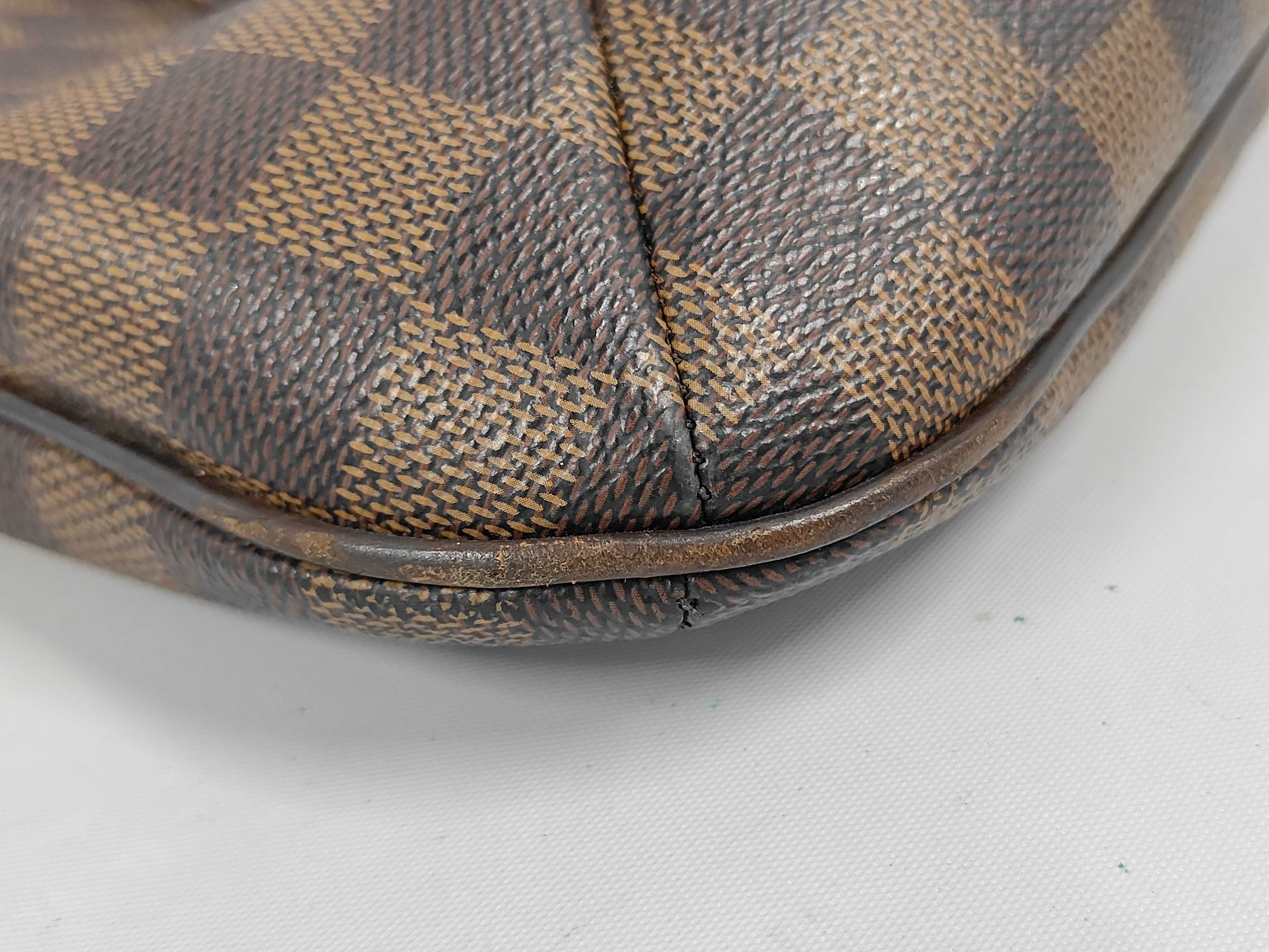 Damier Bloomsbury PM Shoulder Bag — view 4