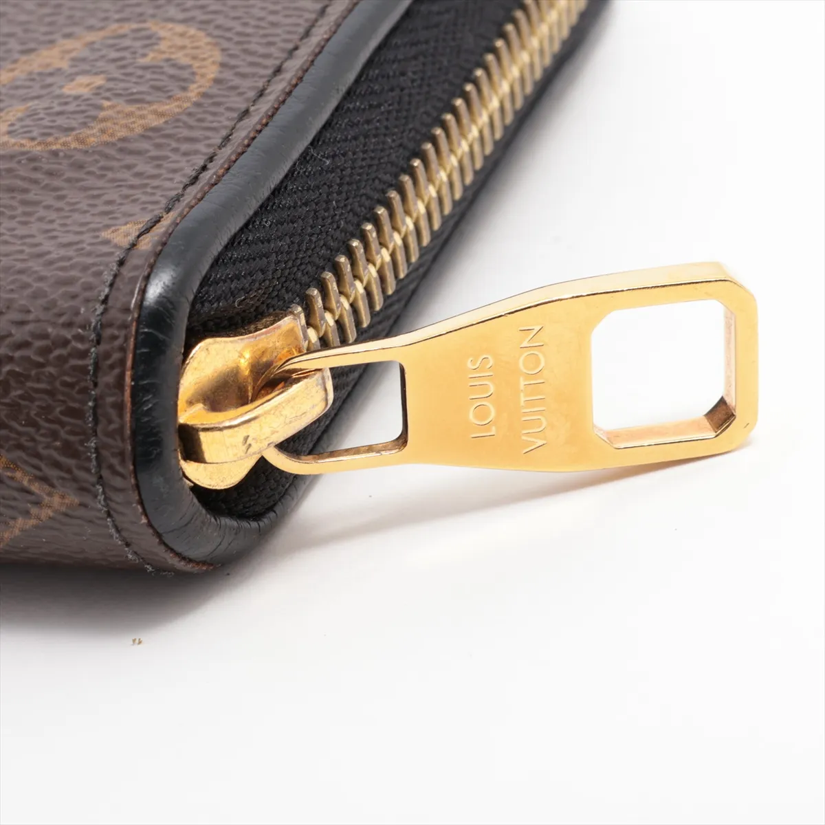 Monogram Zippy Wallet Retiro M61855 MI4117 Noir Round Zip Wallet — view 13