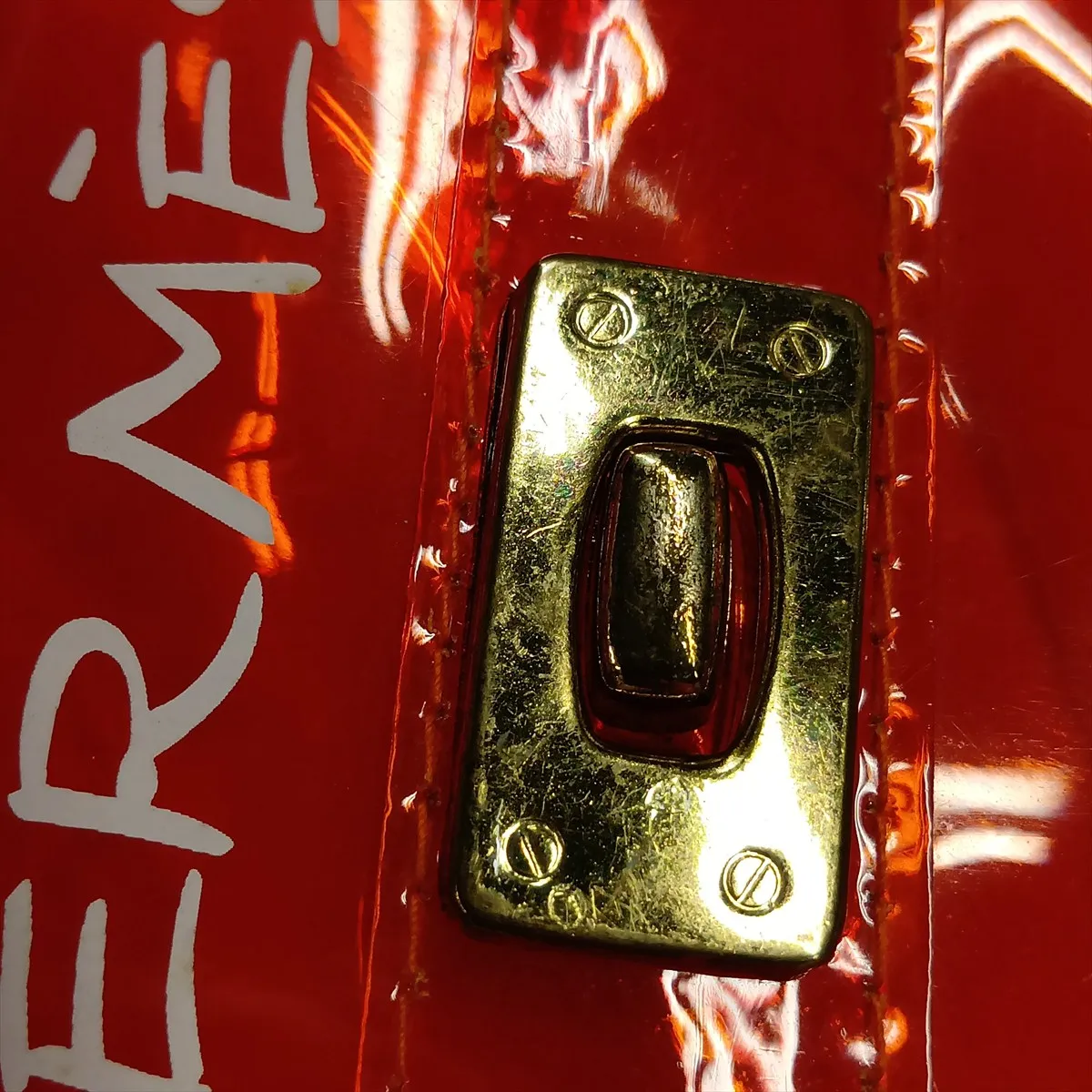 Vinyl Kelly bag, orange vinyl, gold hardware — view 9