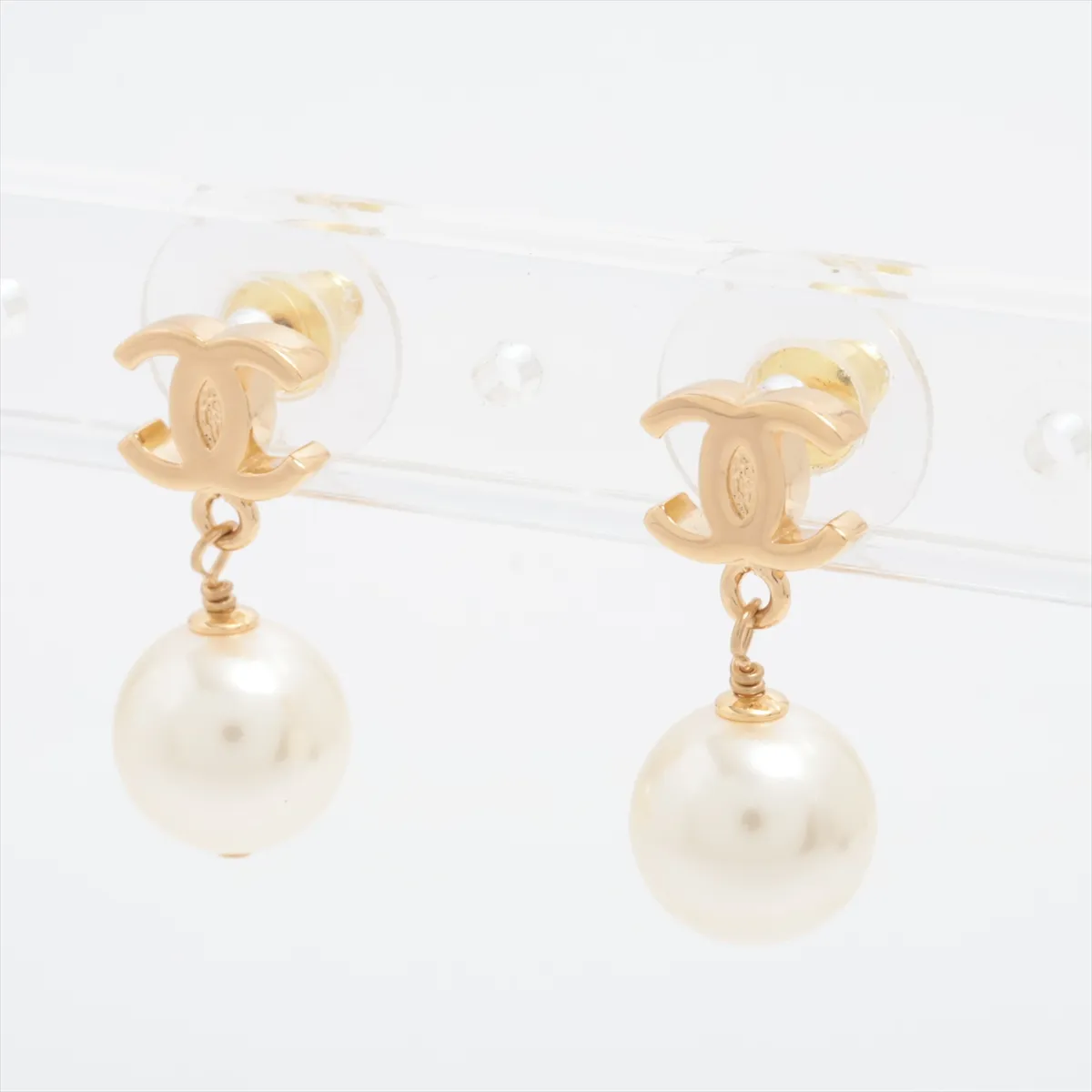 Coco Mark B26B Earrings (Pair) GP x Faux Pearl Gold Scratches — view 3