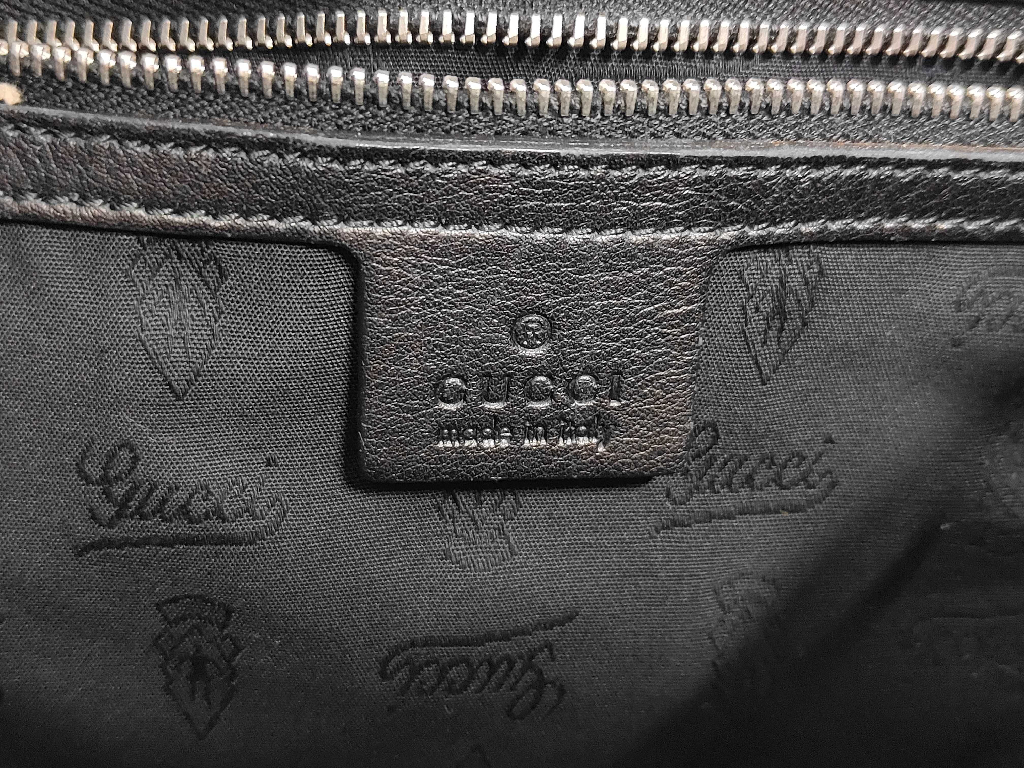 Black Leather Pea Shoulder Bag — view 9
