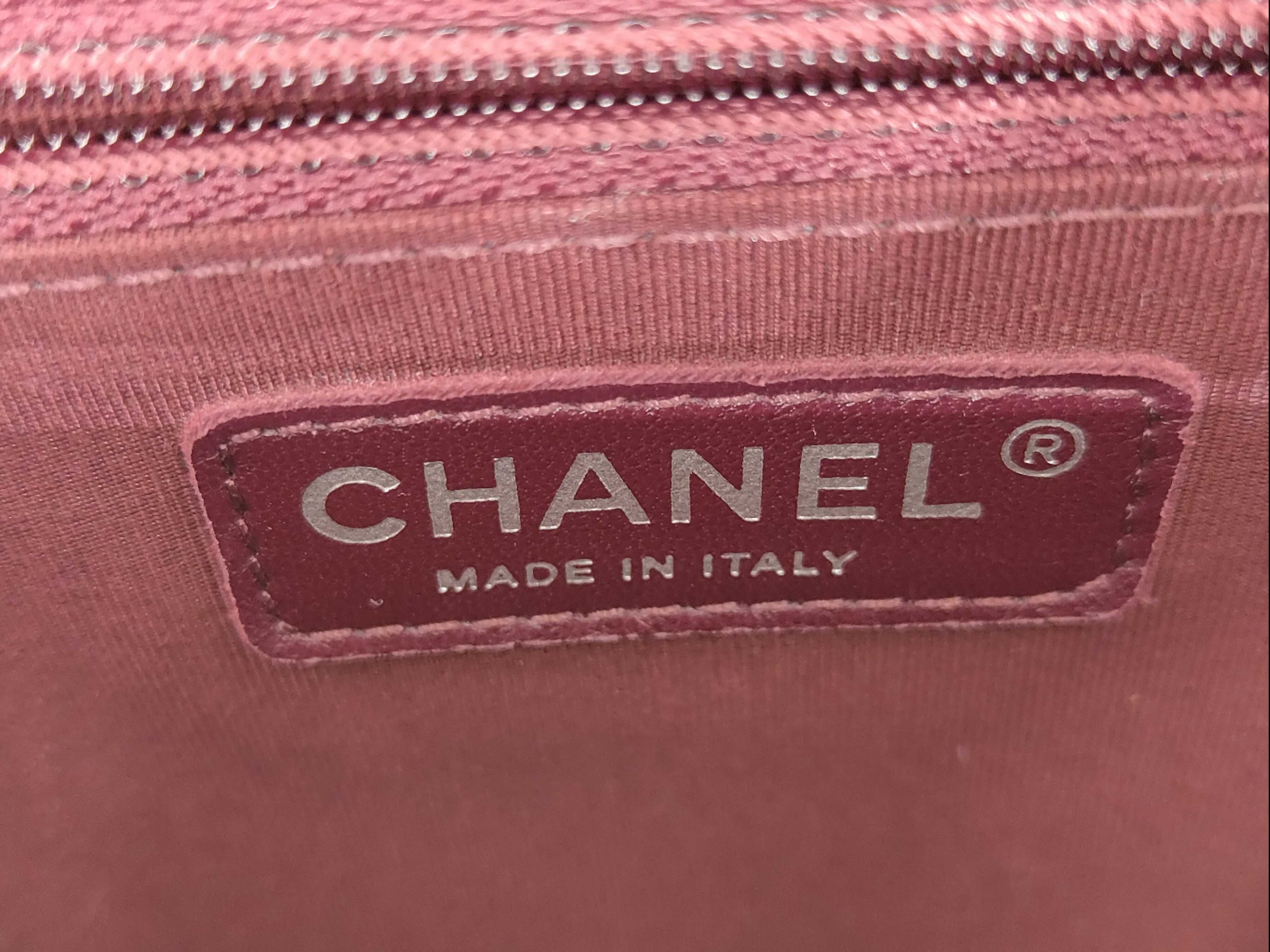 Boy Chanel 28 V-stitch Lambskin Grey Shoulder Bag with Dust Bag, Card, and Seal — view 13