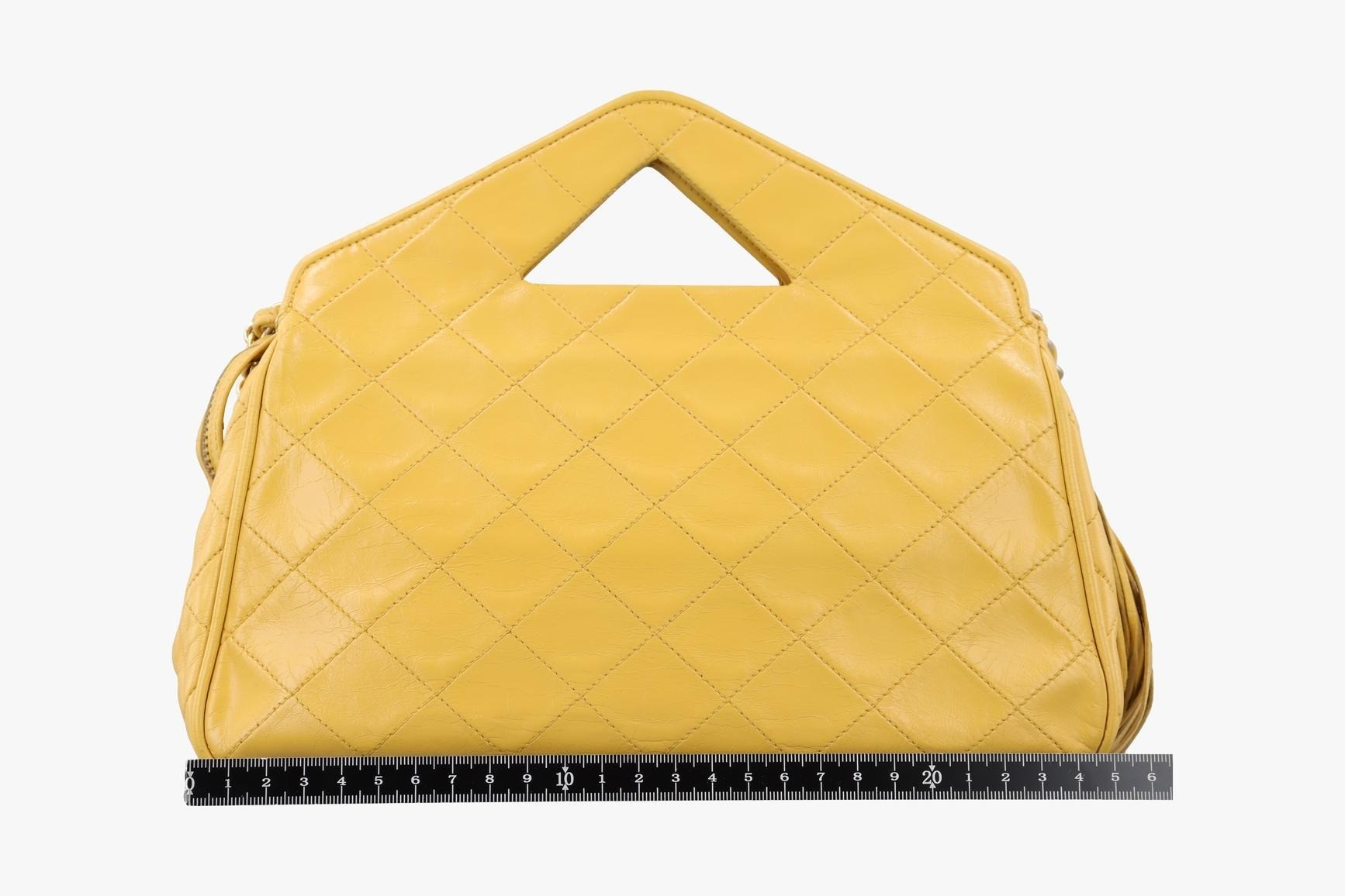 Matelassé Tassel Lambskin Yellow — view 2